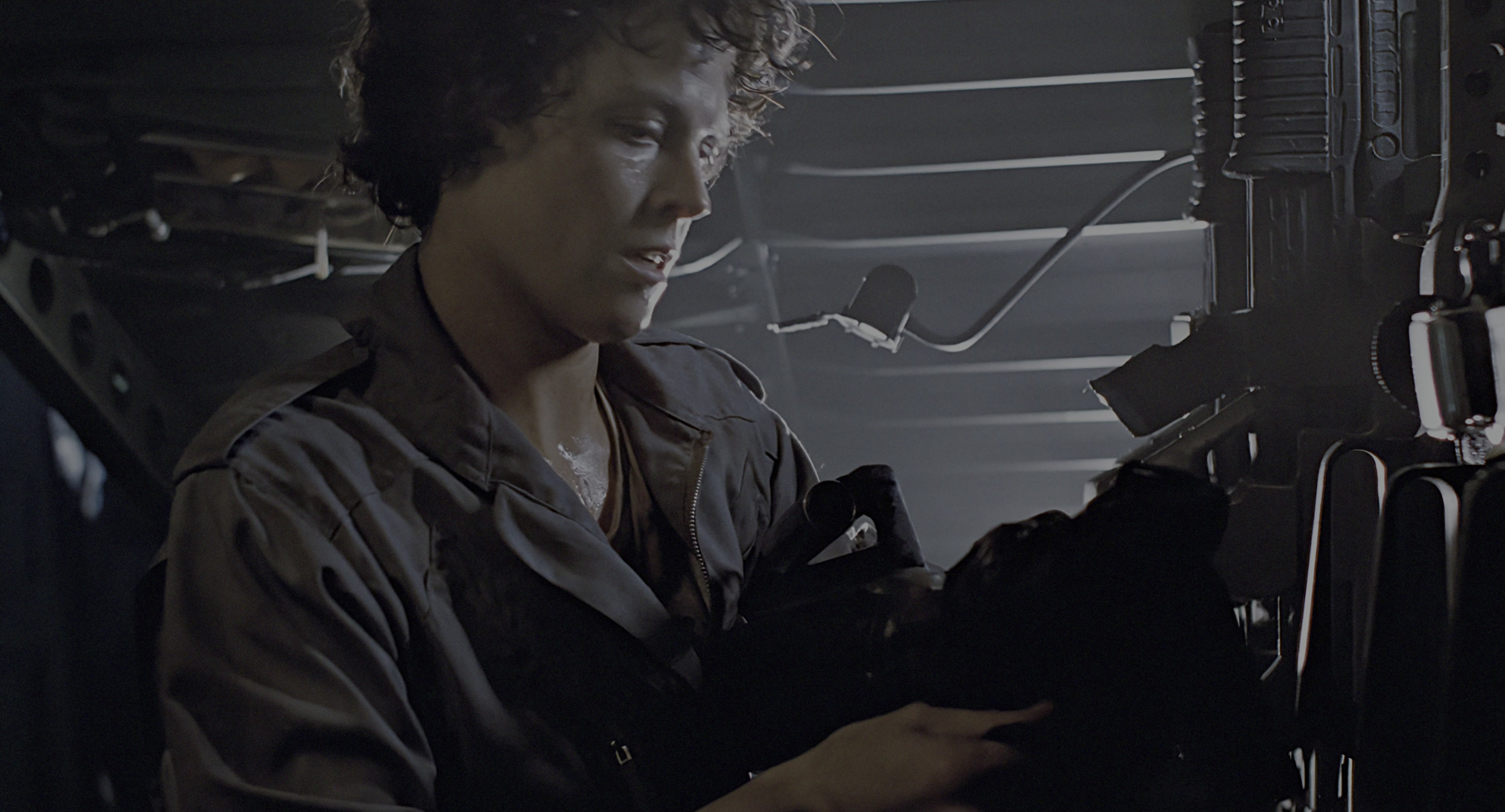 Aliens (1986), wide, 1.85:1 — film still