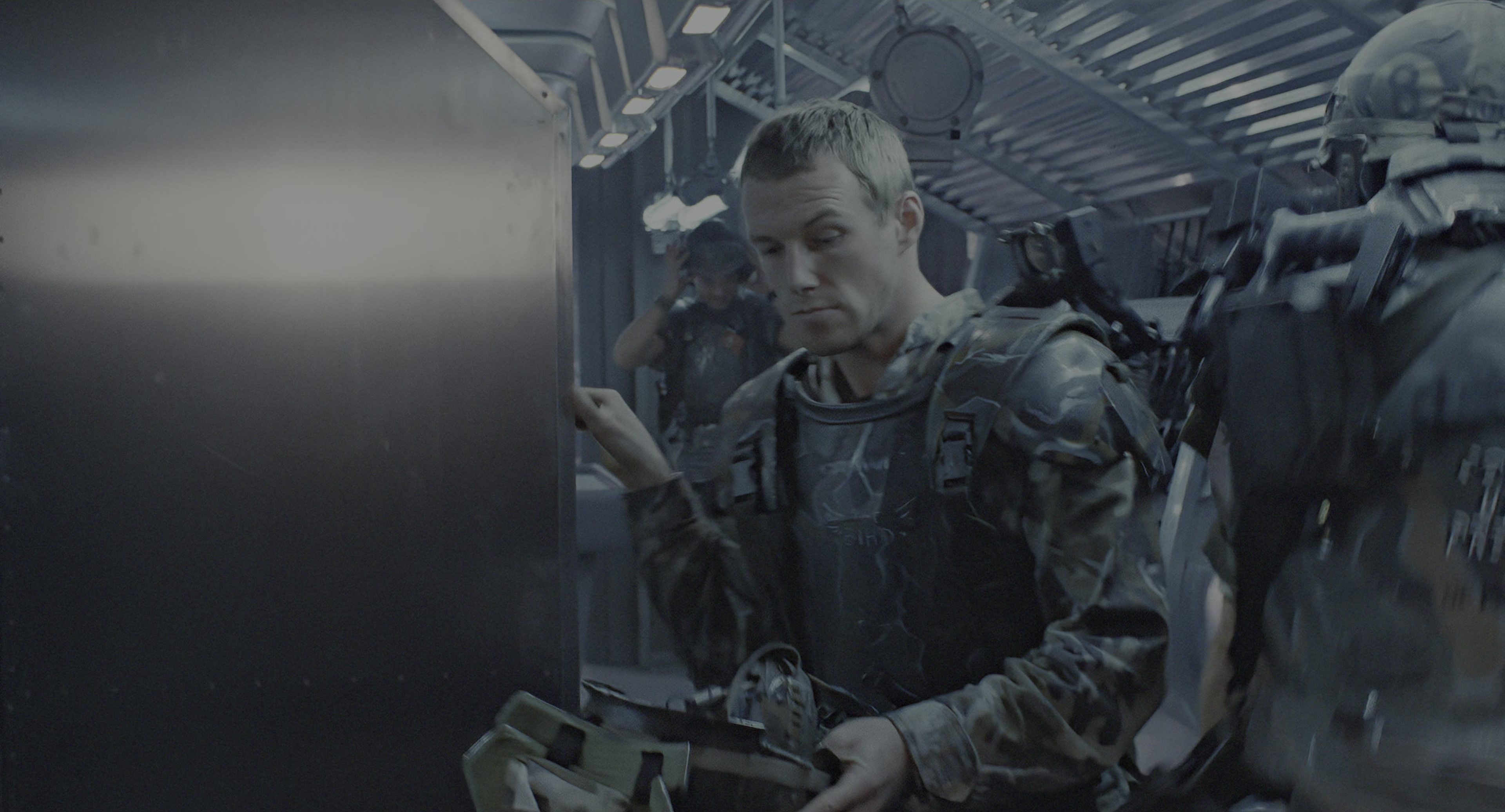 Aliens (1986), wide, 1.85:1 — film still