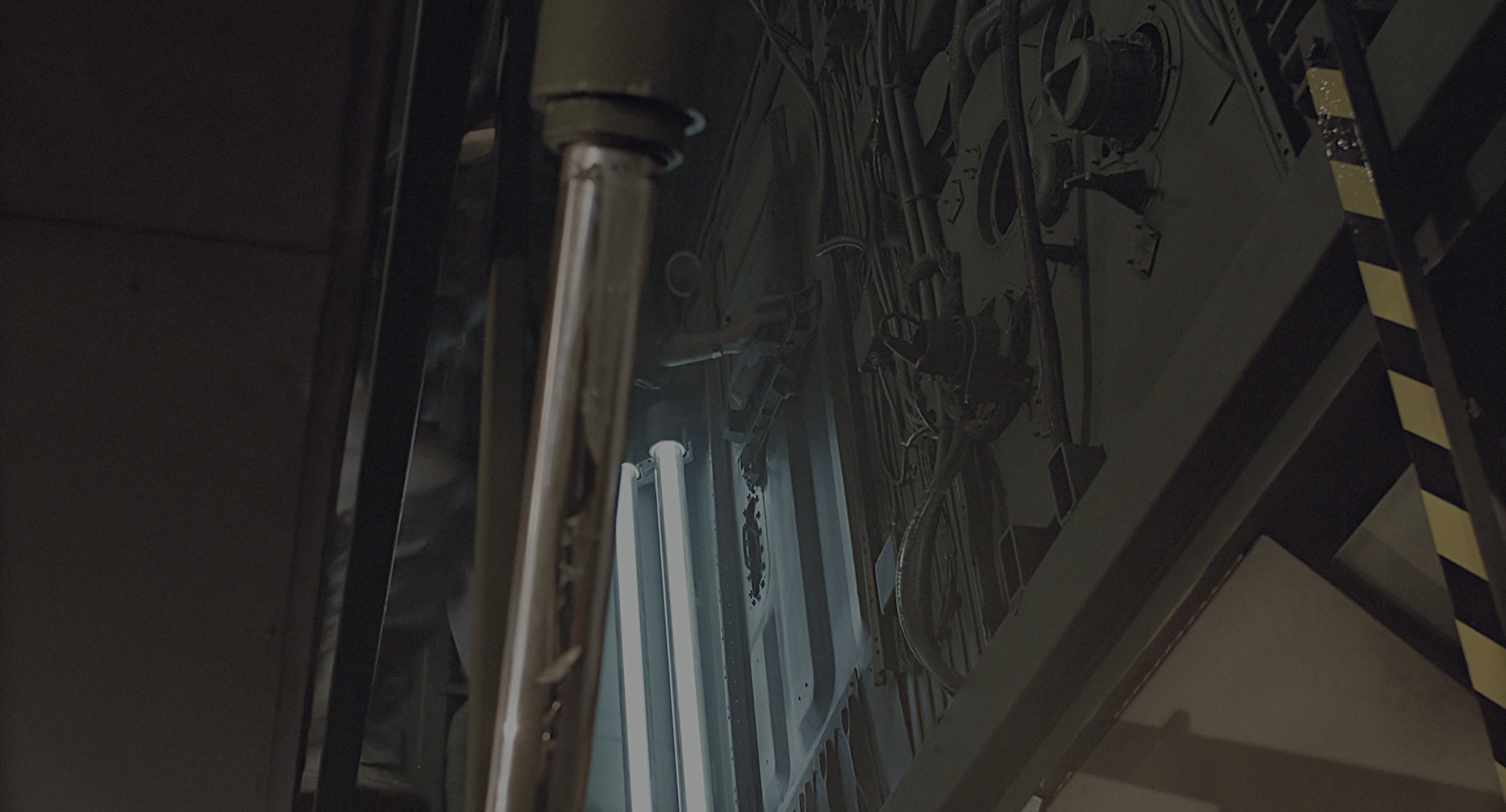 Aliens (1986), wide, 1.85:1 — film still