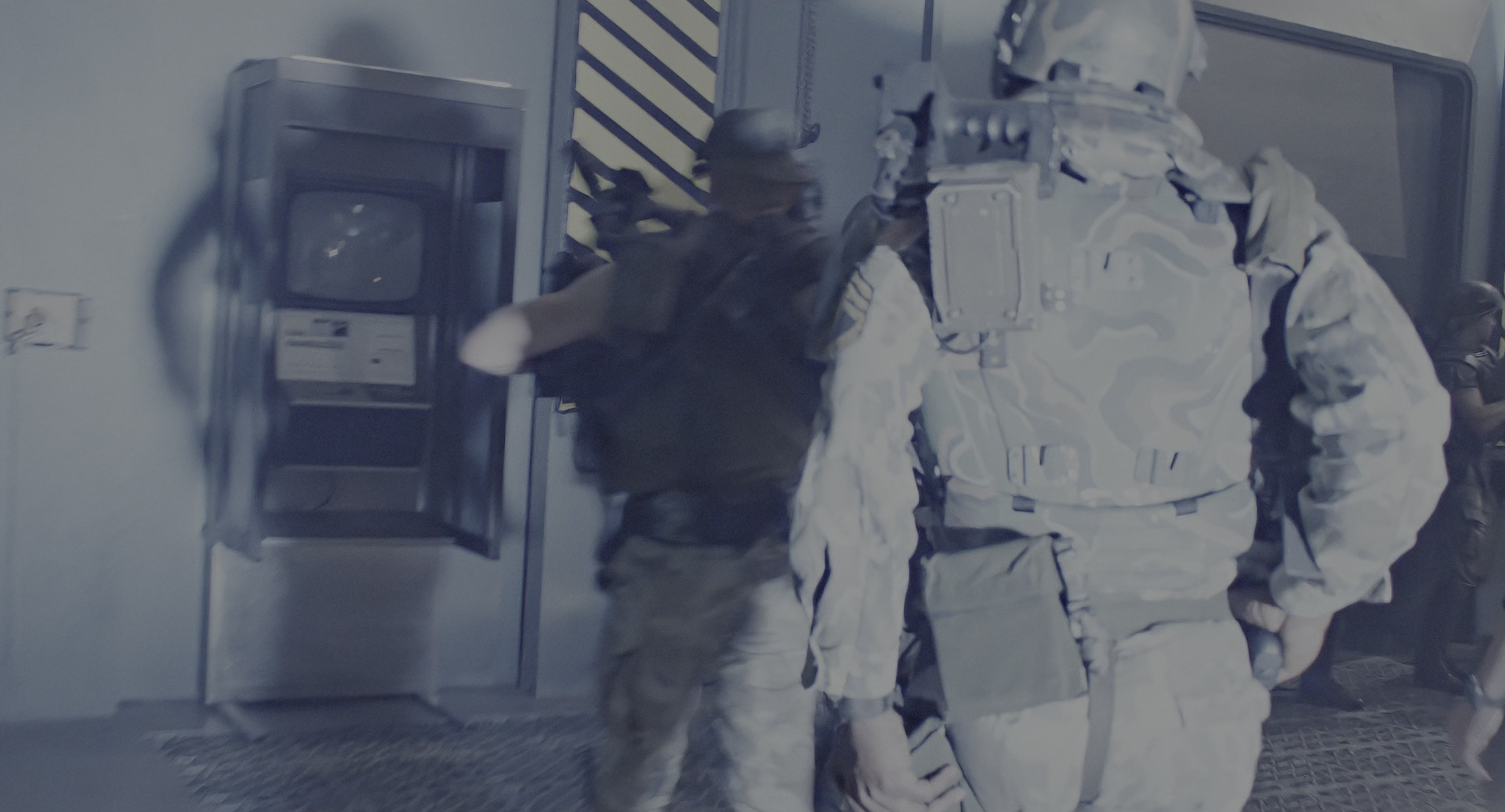 Aliens (1986), wide, 1.85:1 — film still