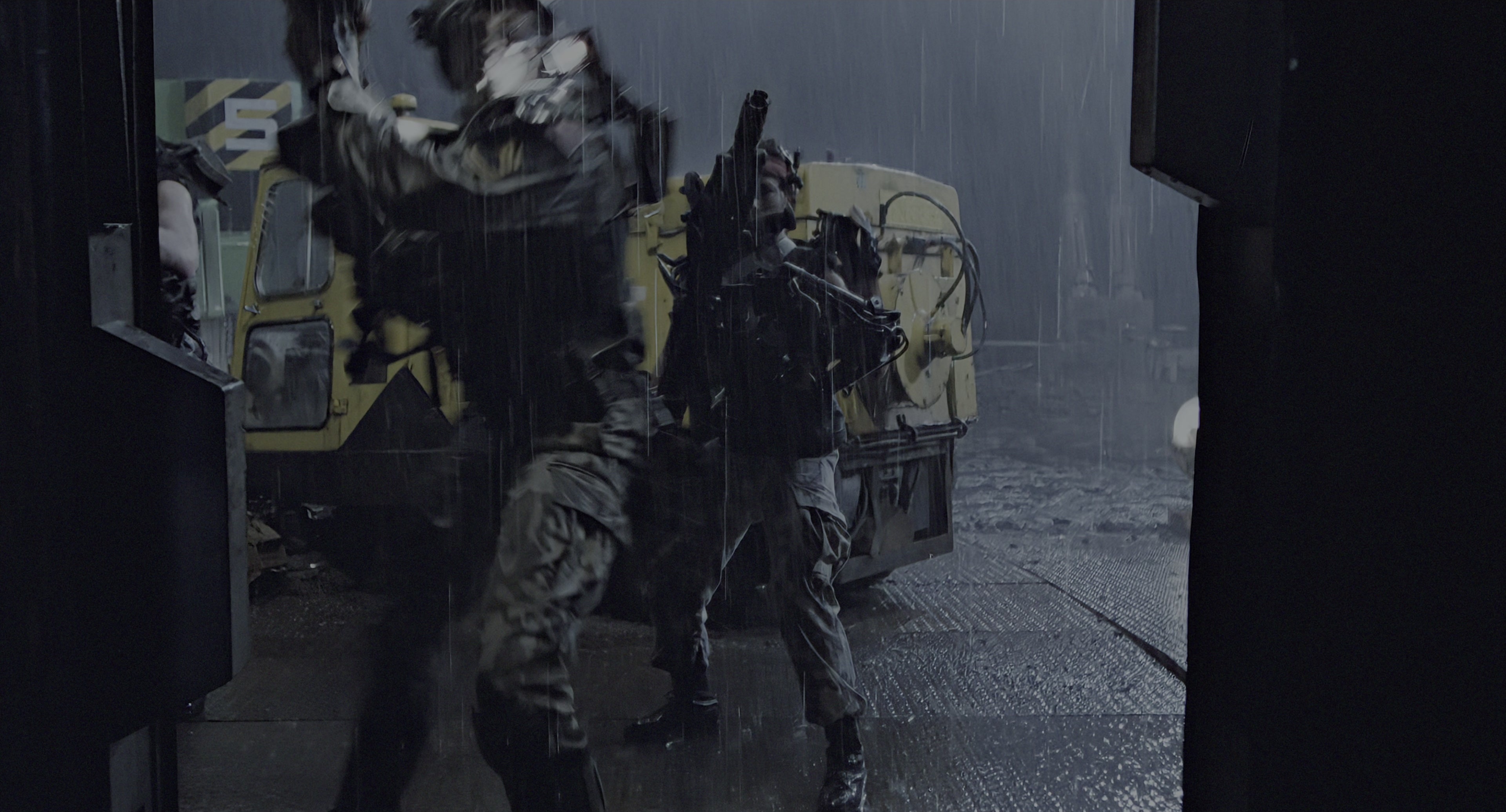 Aliens (1986), wide, 1.85:1 — film still