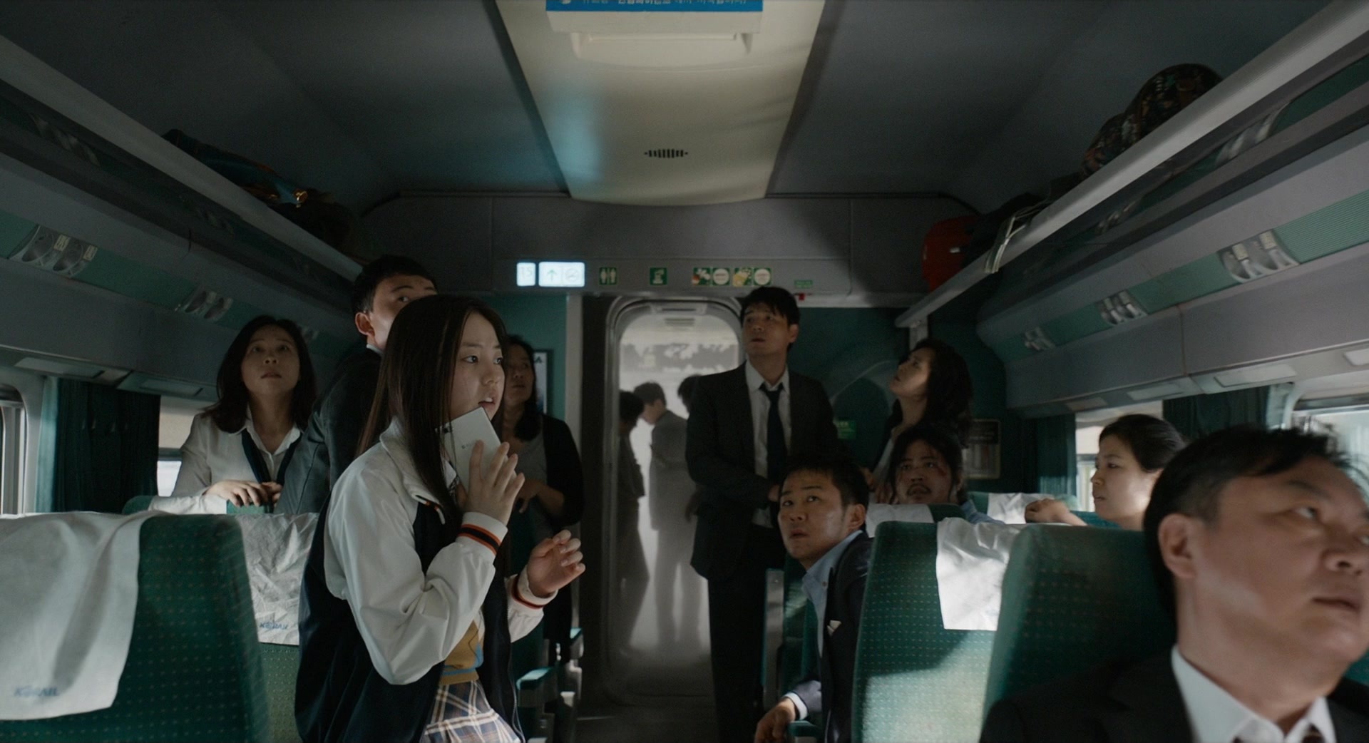 Busanhaeng (2016), wide, 1.84:1 — film still