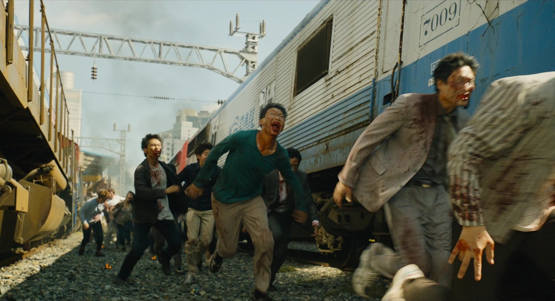 Busanhaeng (2016), wide, 1.84:1 — film still