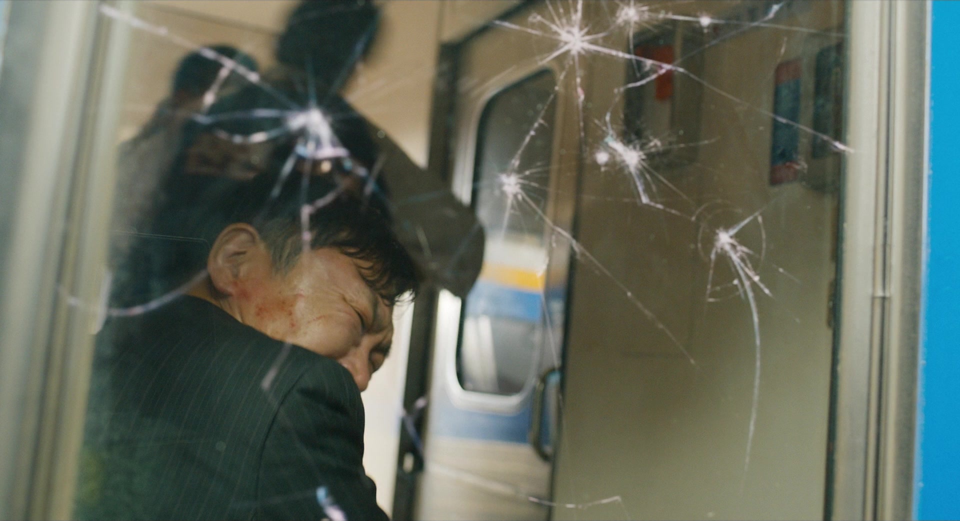 Busanhaeng (2016), wide, 1.84:1 — film still
