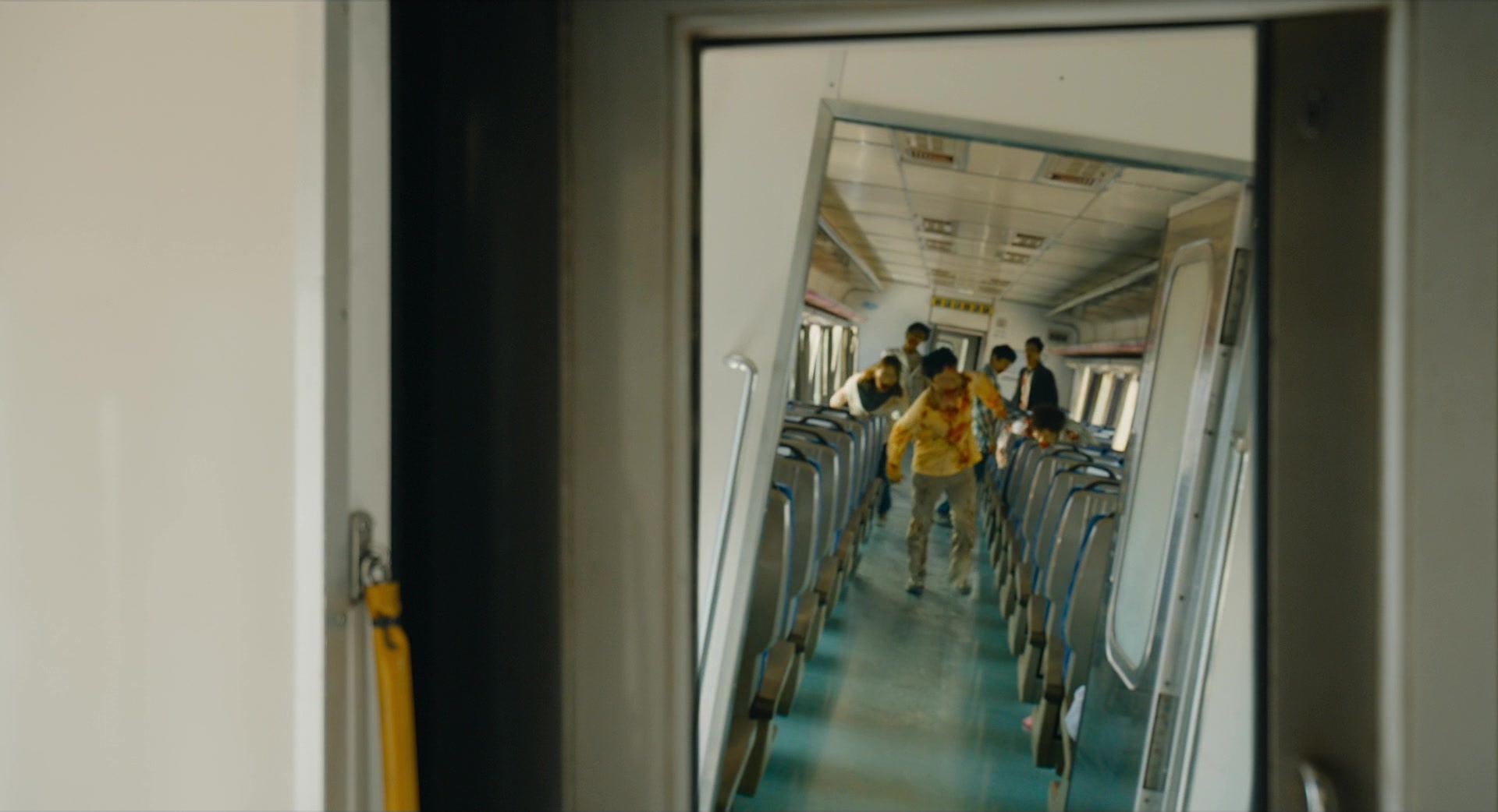 Busanhaeng (2016), wide, 1.84:1 — film still
