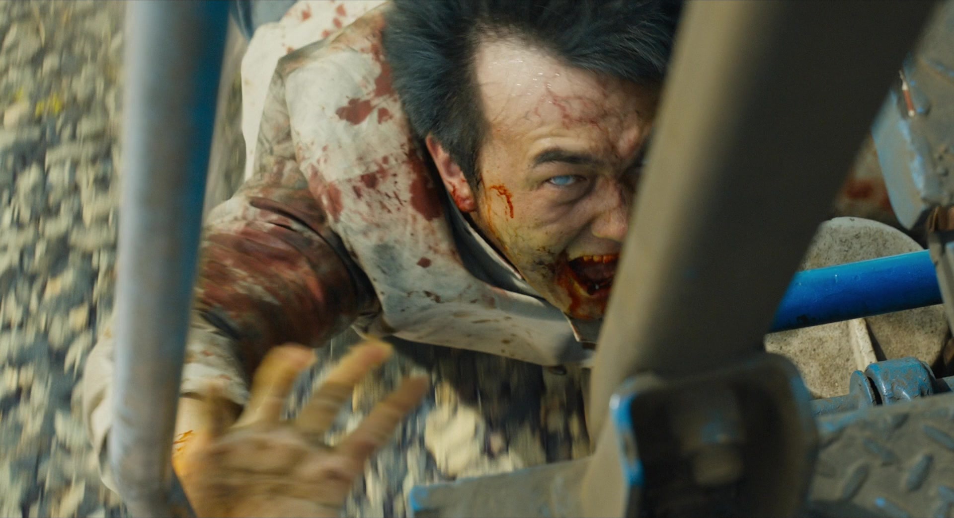 Busanhaeng (2016), wide, 1.84:1 — film still