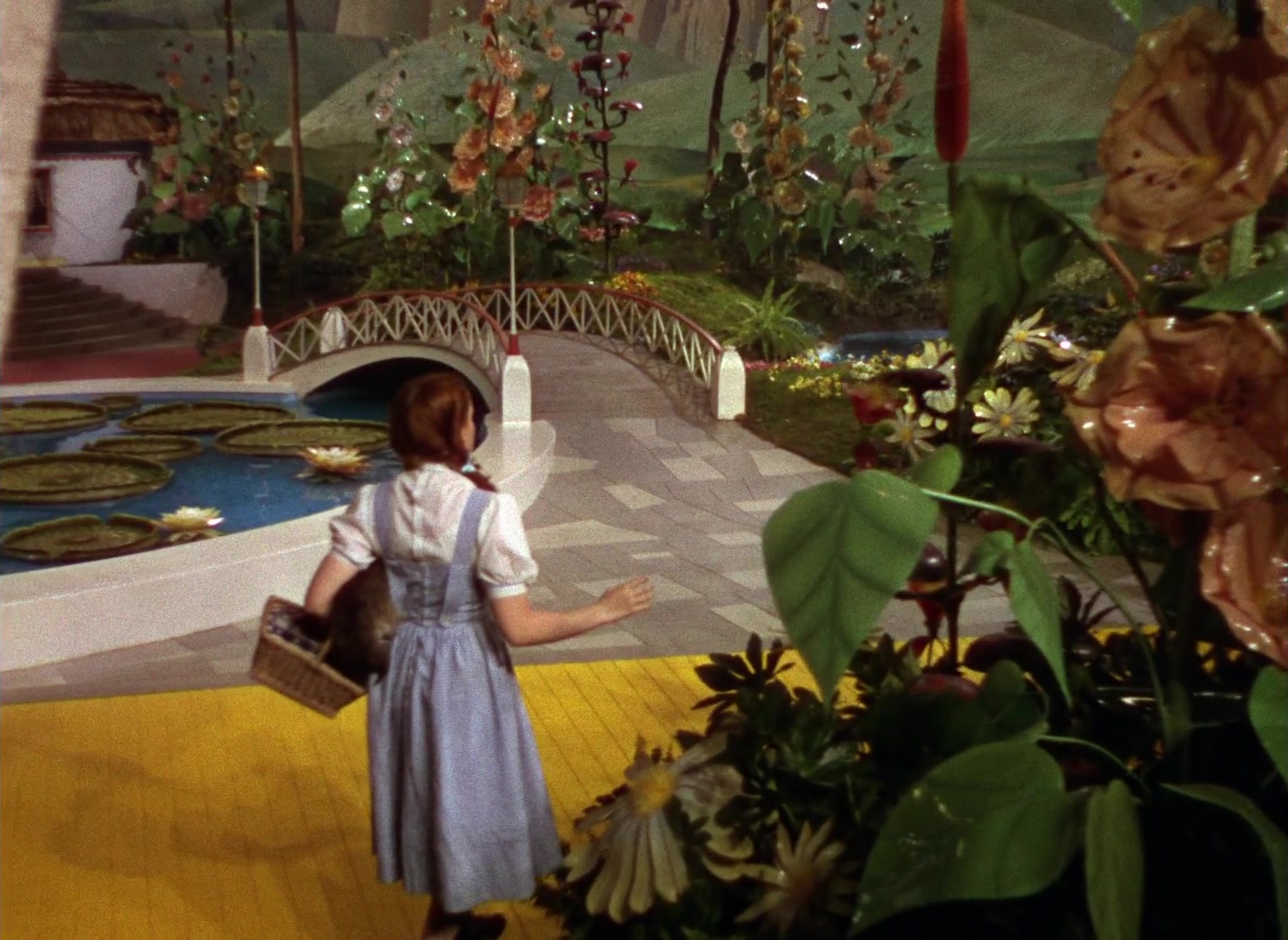 The Wizard of Oz (1939), wide, 1.37:1 — film still