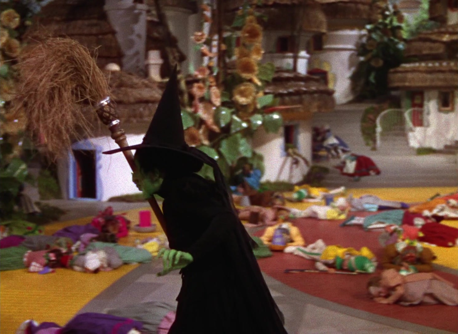 The Wizard of Oz (1939), medium, 1.37:1 — film still