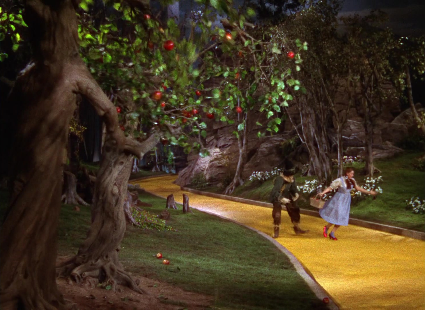 The Wizard of Oz (1939), wide, 1.37:1 — film still