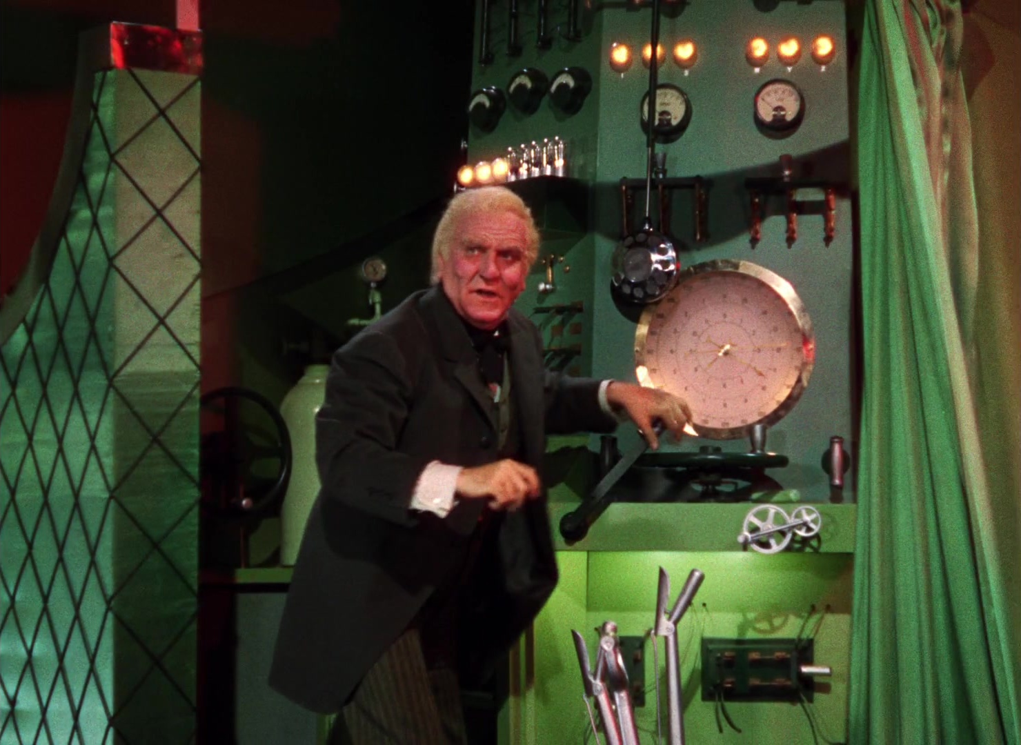 The Wizard of Oz (1939), wide, 1.37:1 — film still