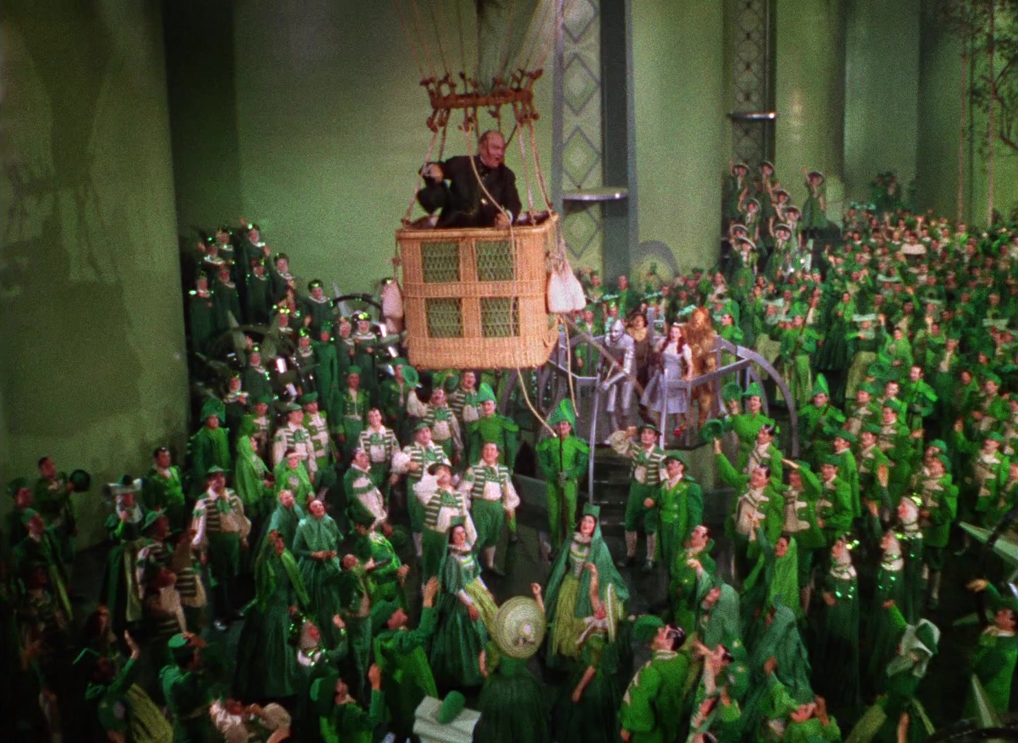 The Wizard of Oz (1939), wide, 1.37:1 — film still