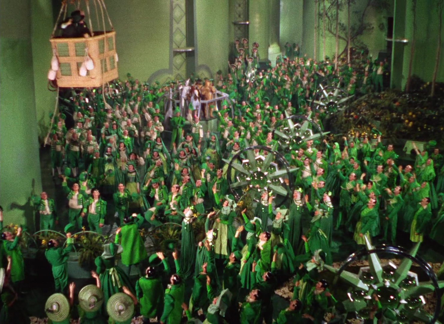 The Wizard of Oz (1939), wide, 1.37:1 — film still