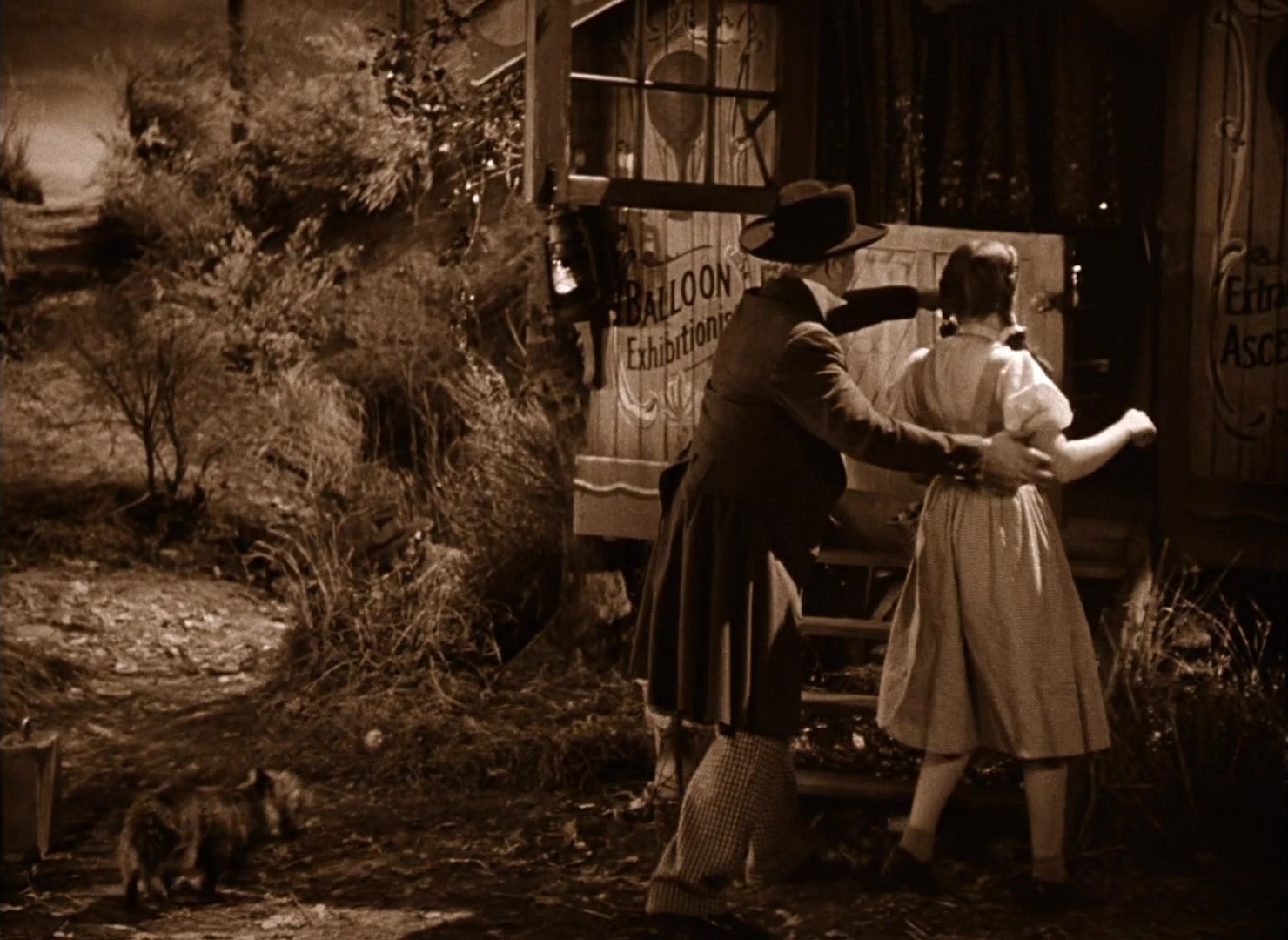 The Wizard of Oz (1939), wide, 1.37:1 — film still