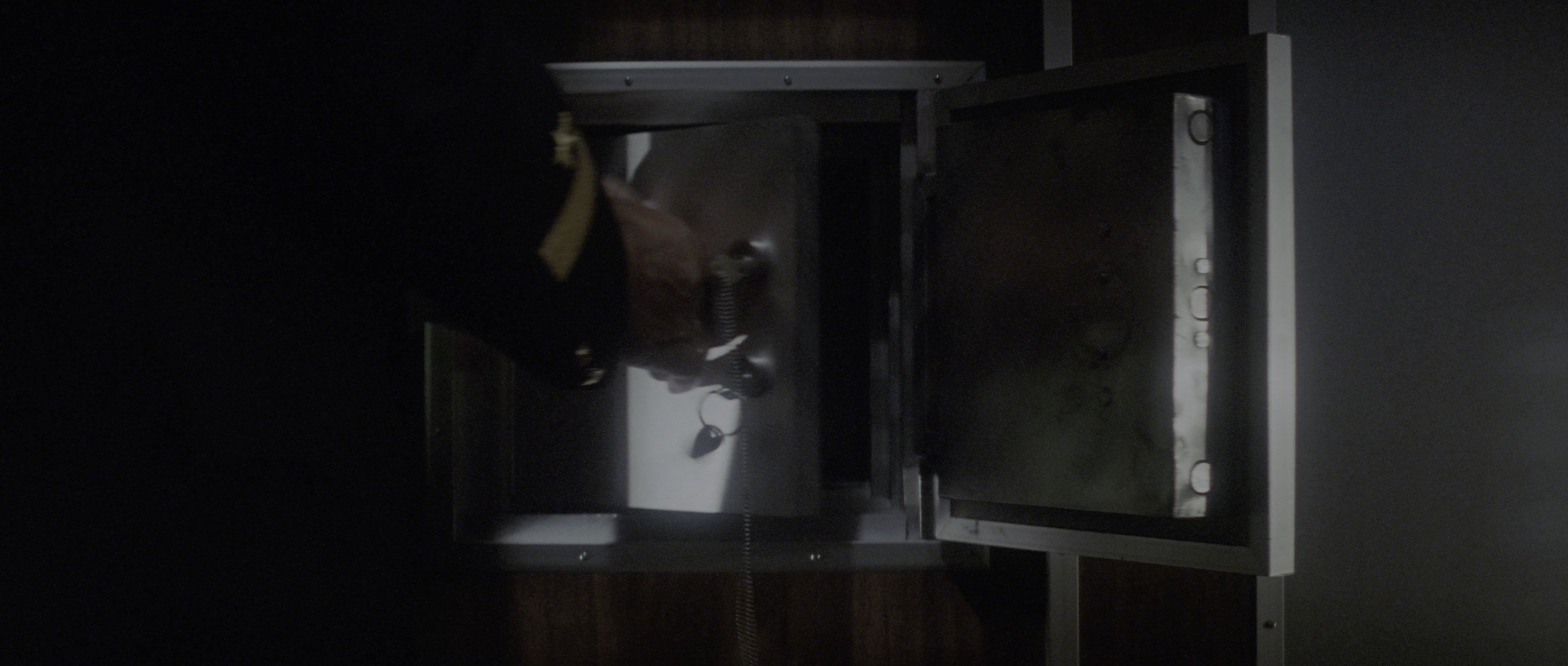 The Hunt for Red October (1990), wide, 2.35:1 — film still