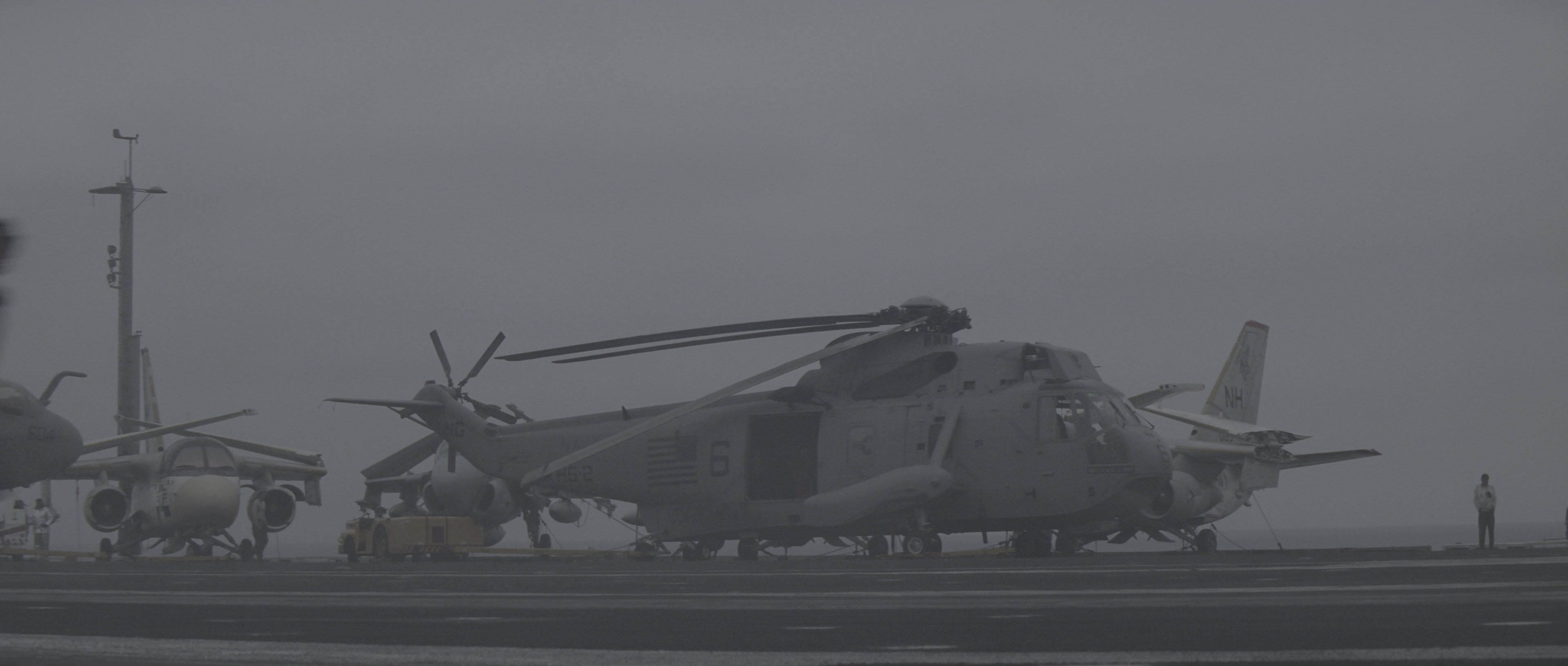 The Hunt for Red October (1990), wide, 2.35:1 — film still