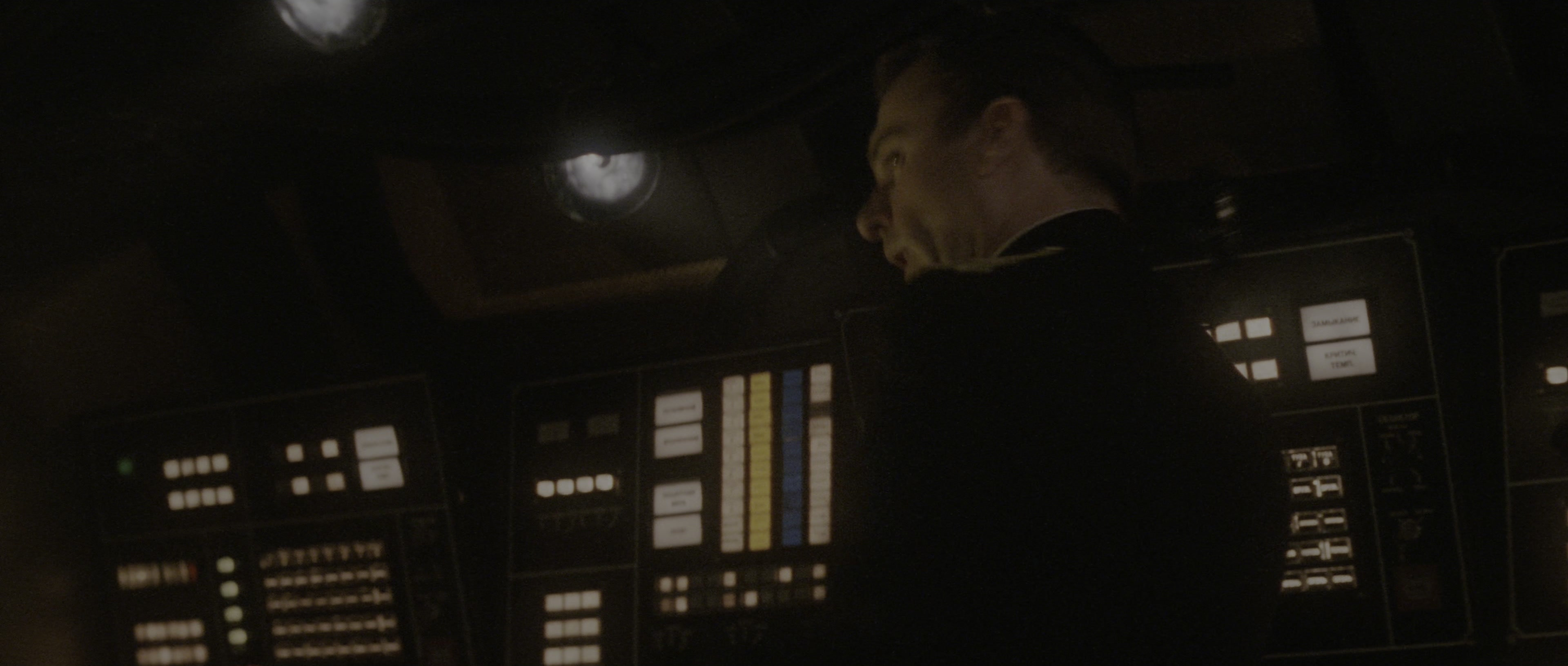 The Hunt for Red October (1990), wide, 2.35:1 — film still