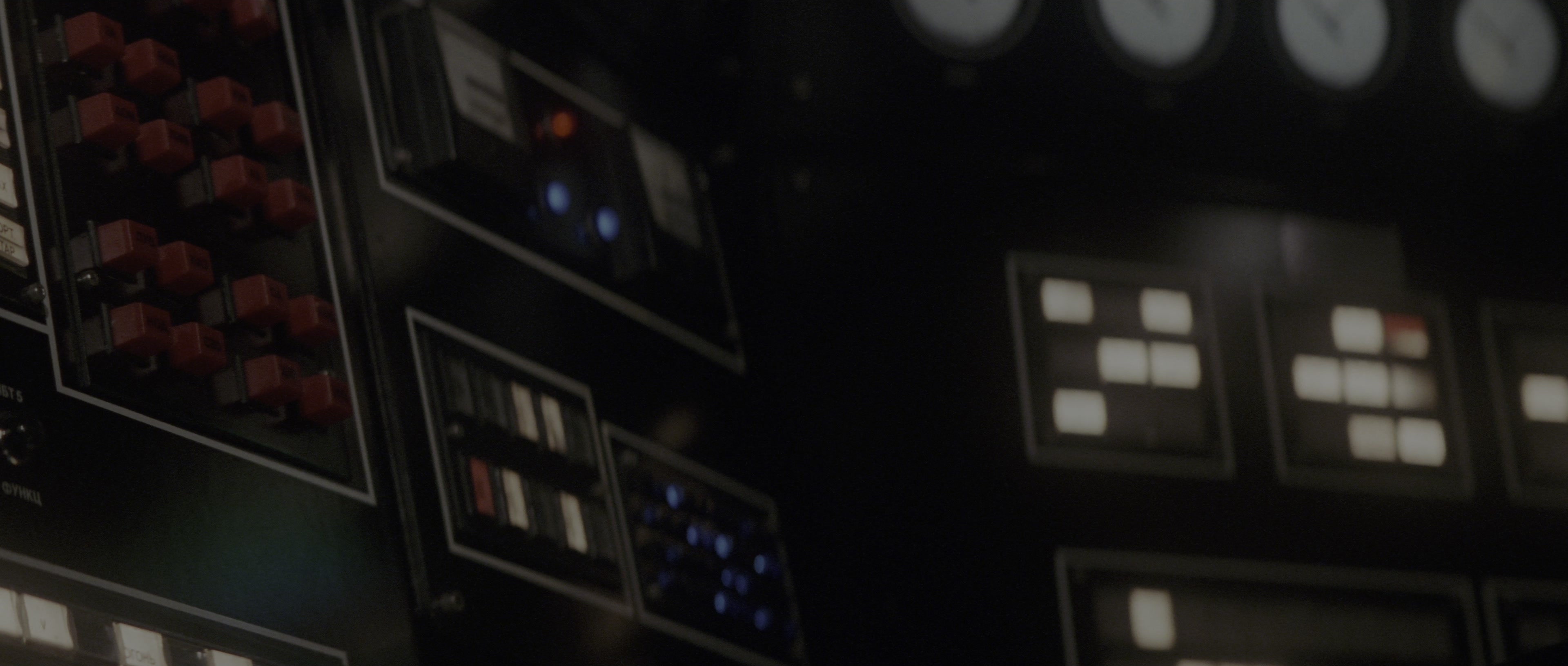 The Hunt for Red October (1990), wide, 2.35:1 — film still