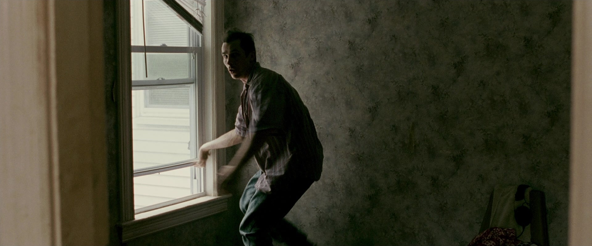 The Fighter (2010), wide, 2.40:1 — film still