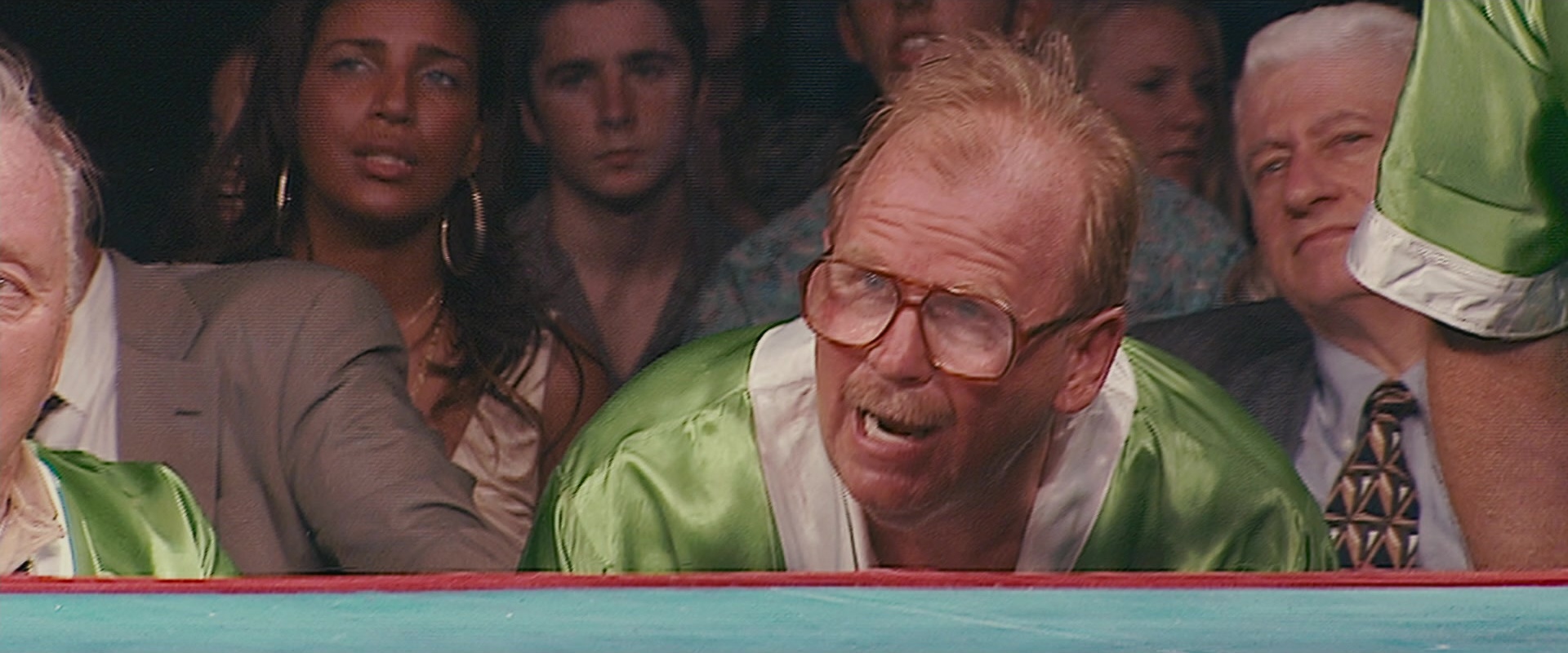 The Fighter (2010), wide, 2.40:1 — film still