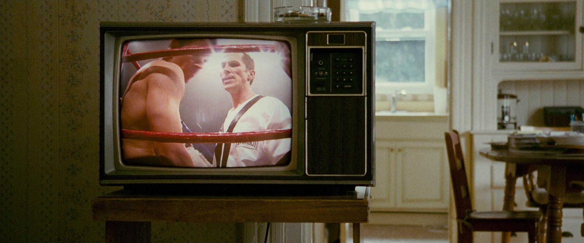 The Fighter (2010), wide, 2.40:1 — film still