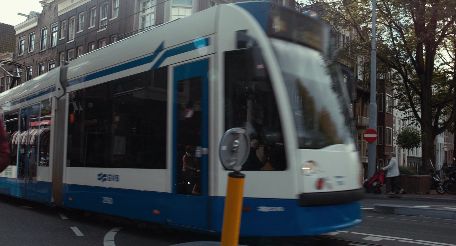 The Fault in Our Stars (2014), wide, 1.85:1 — film still