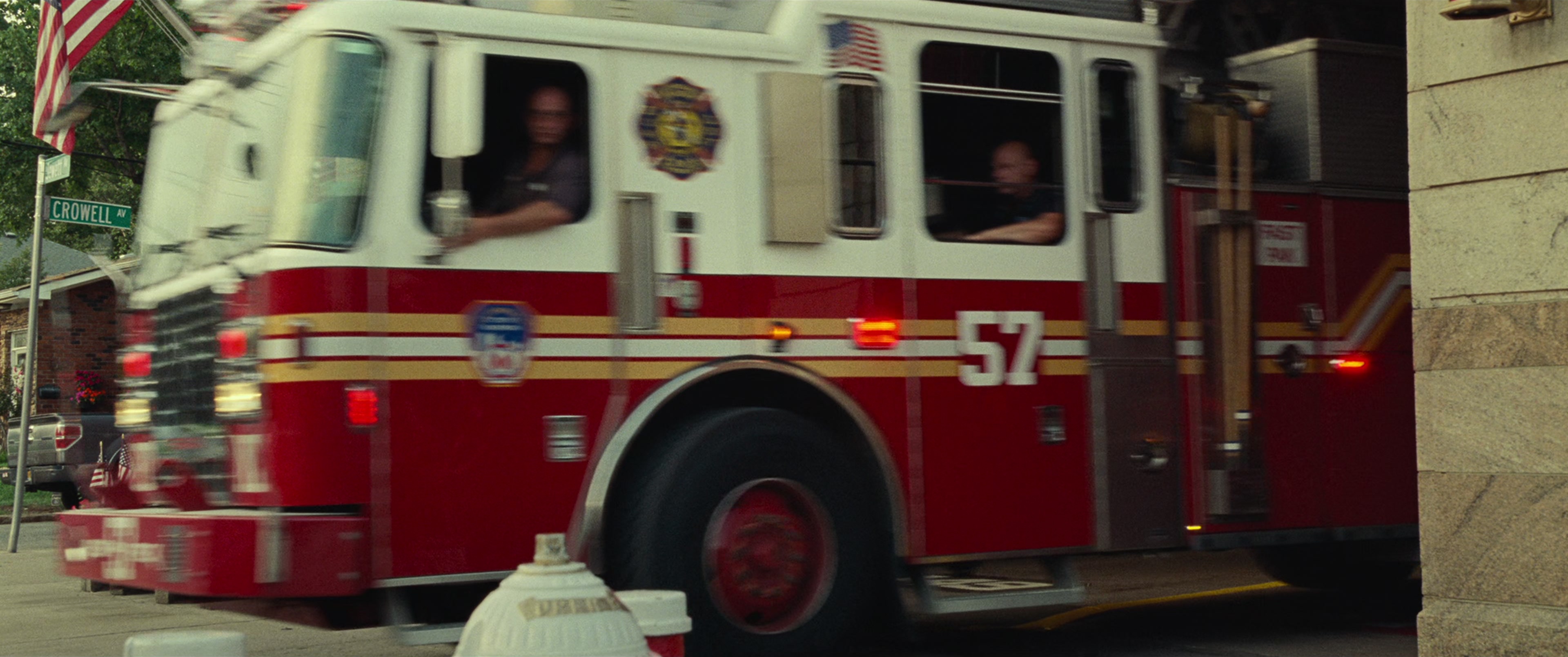 The King of Staten Island (2020), wide, 2.39:1 — film still