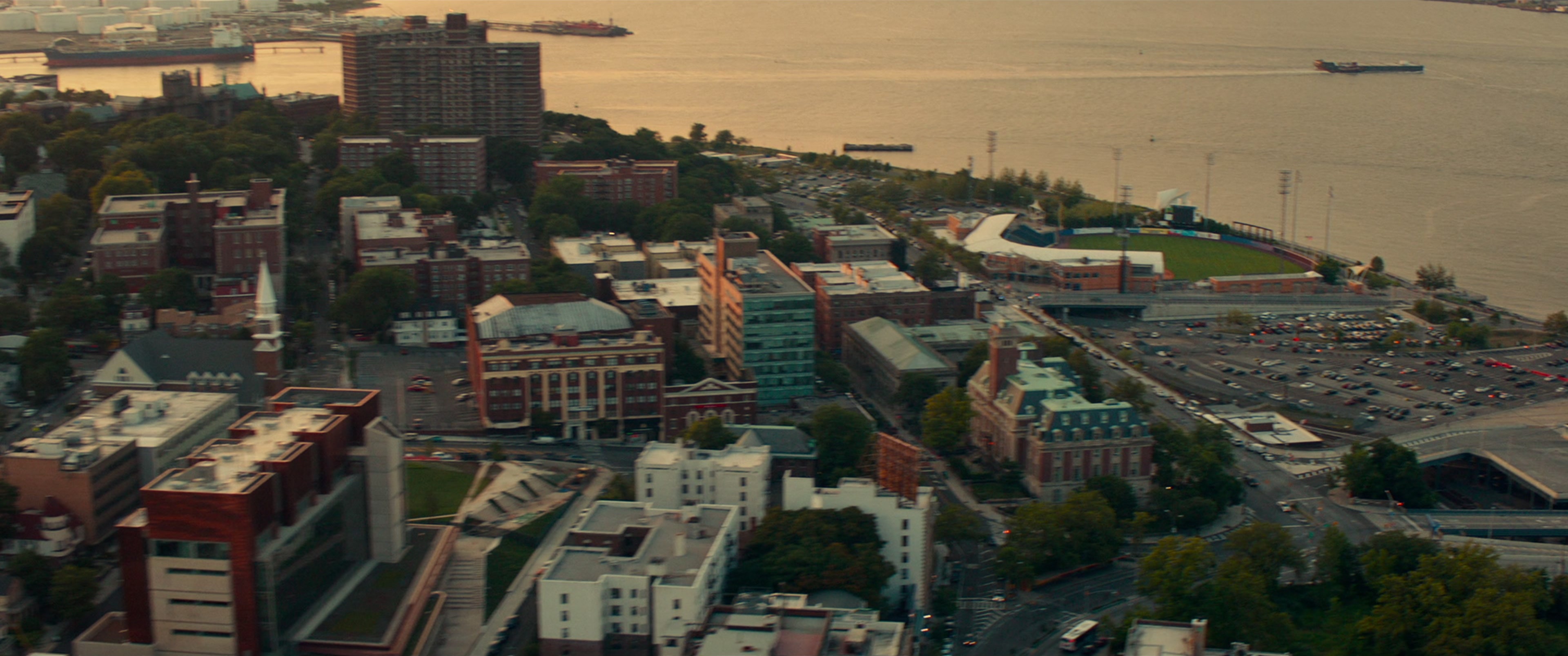 The King of Staten Island (2020), wide, 2.39:1 — film still