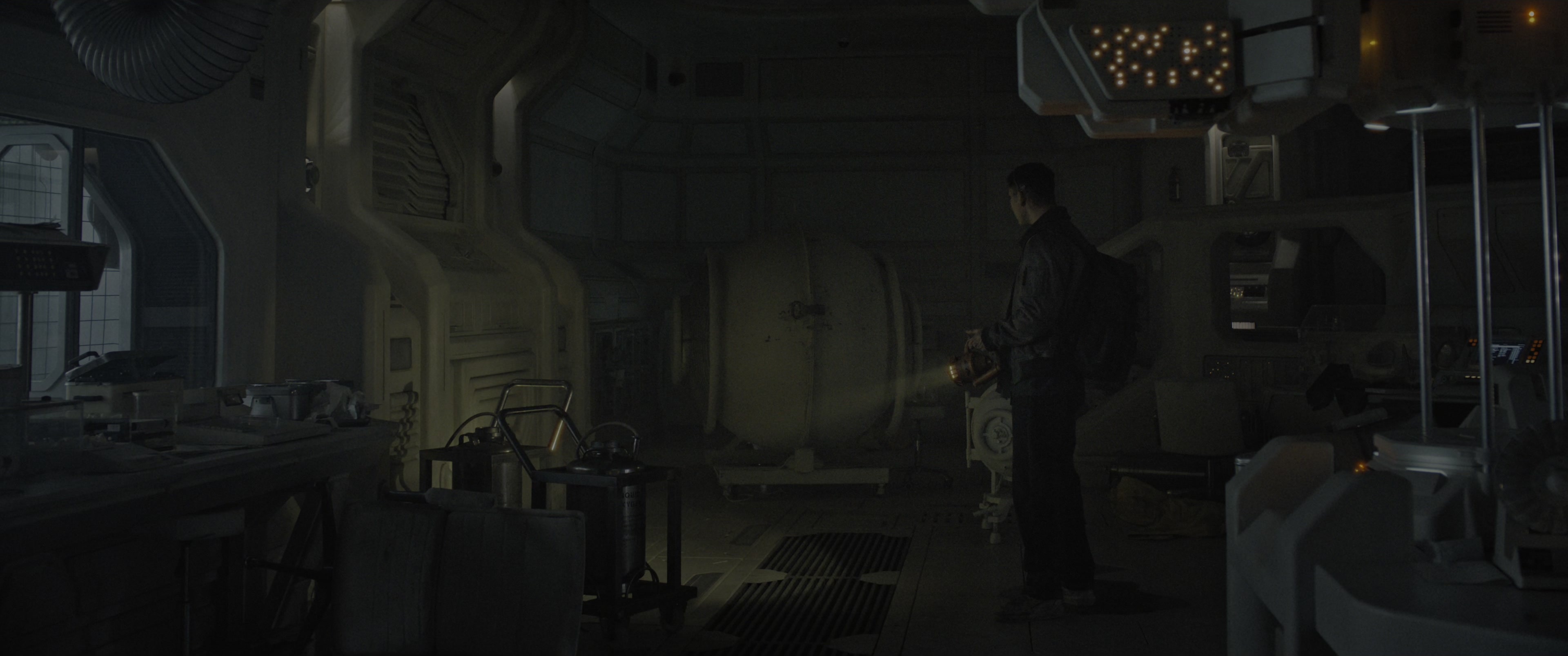 Alien: Romulus (2024), medium, 2.39:1 — film still