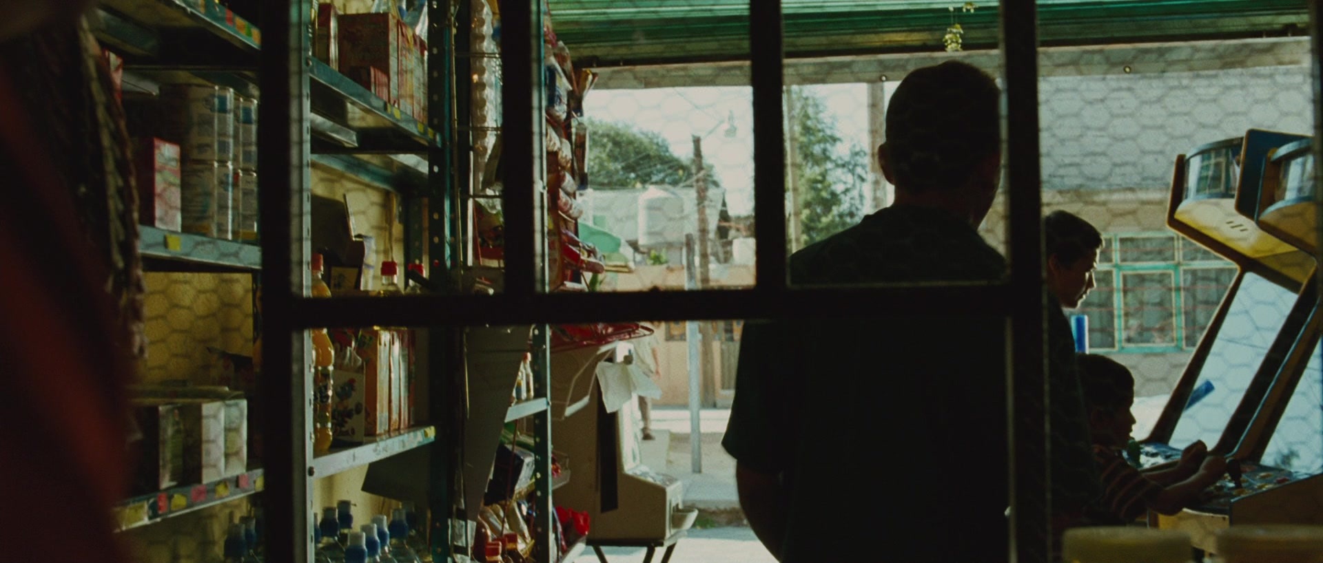 Sin nombre (2009), wide, 2.35:1 — film still
