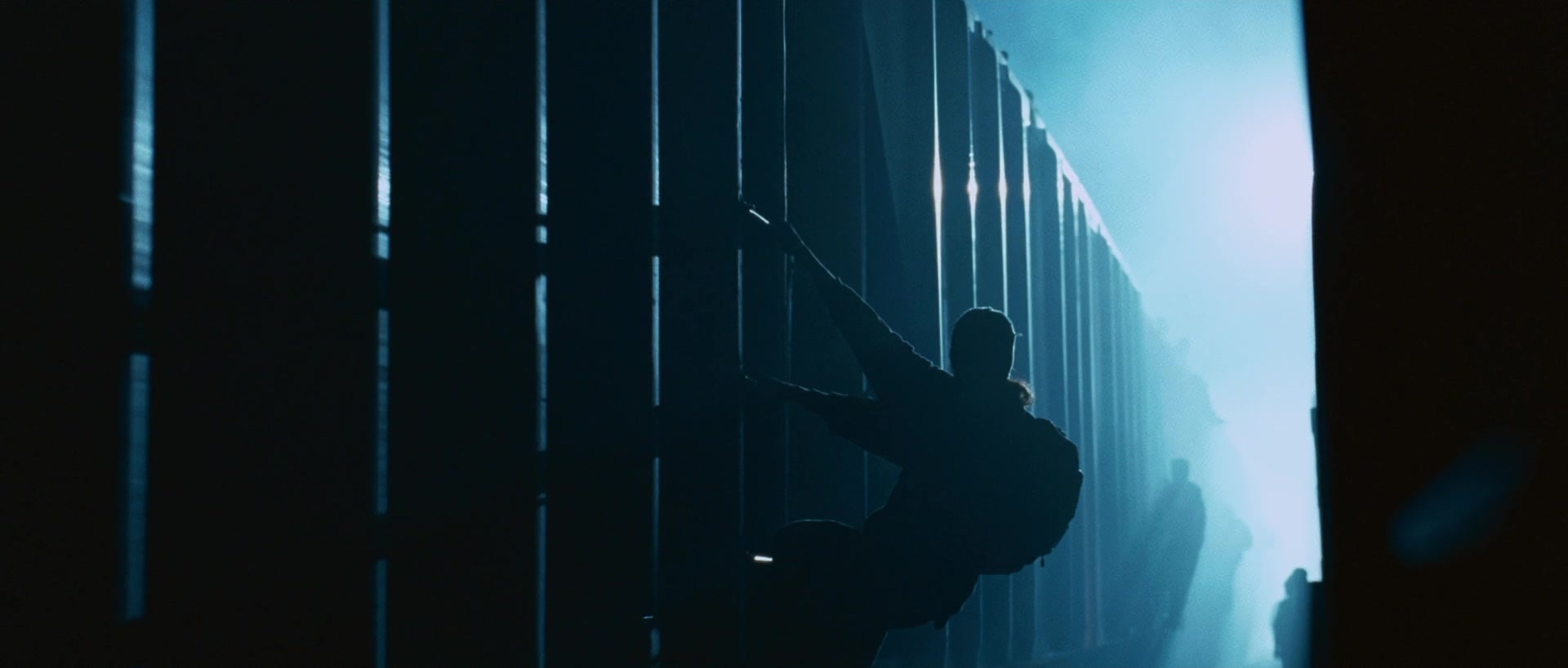 Sin nombre (2009), wide, 2.35:1 — film still