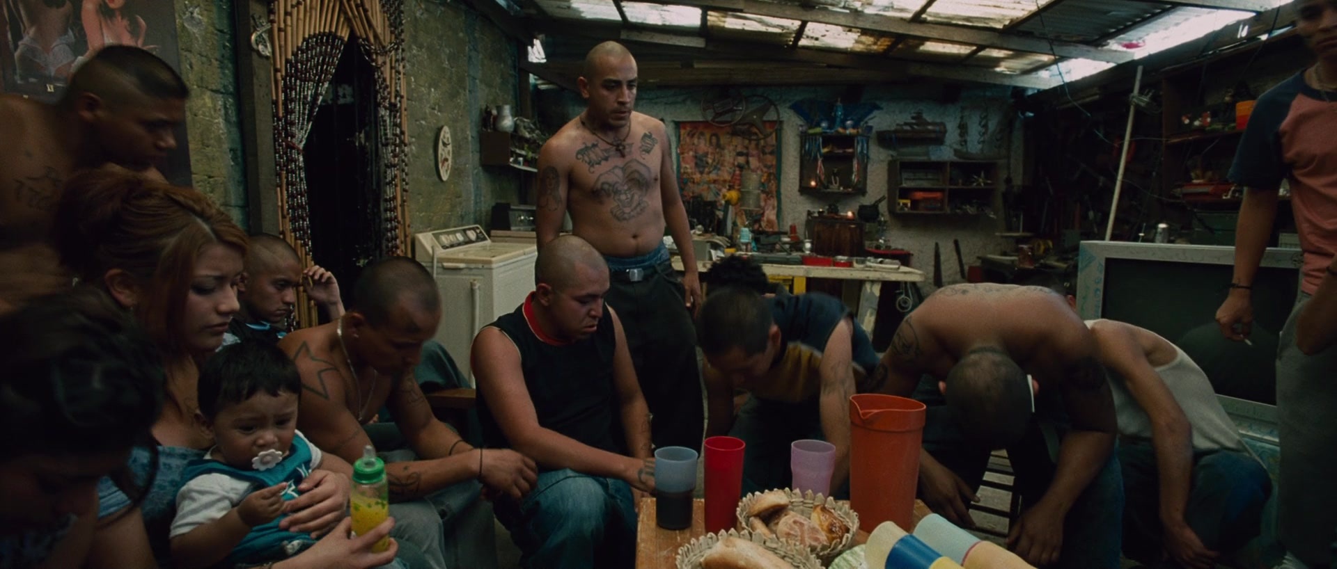 Sin nombre (2009), wide, 2.35:1 — film still
