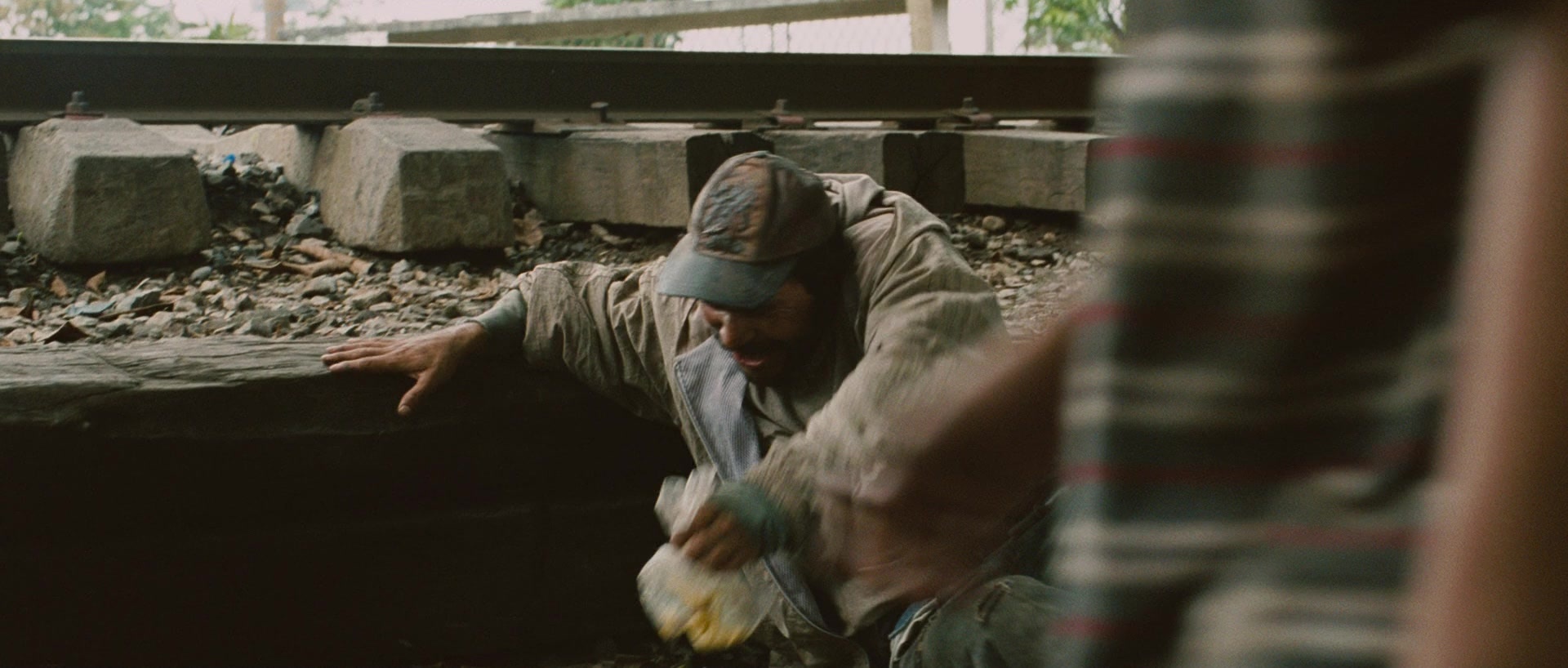 Sin nombre (2009), wide, 2.35:1 — film still