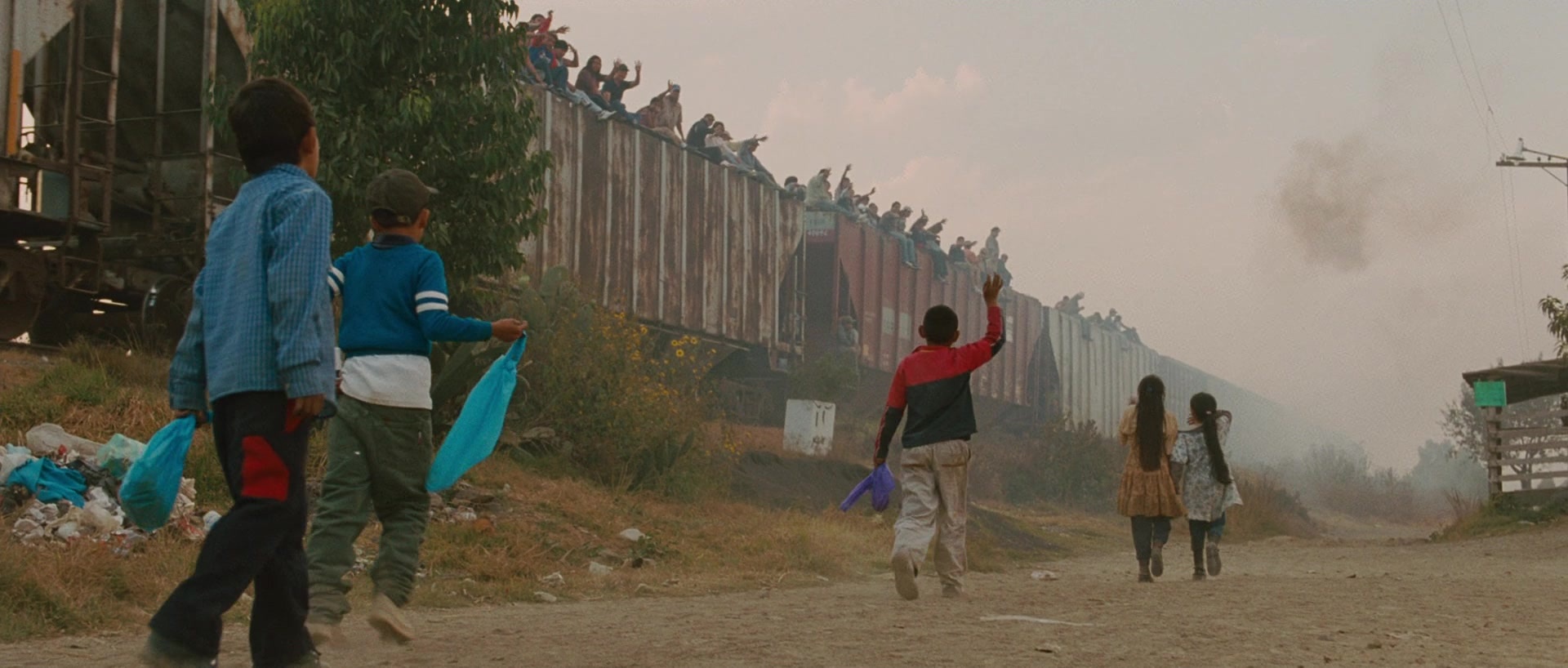 Sin nombre (2009), wide, 2.35:1 — film still