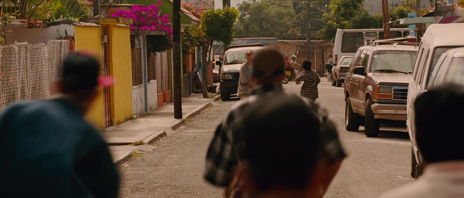 Sin nombre (2009), wide, 2.35:1 — film still