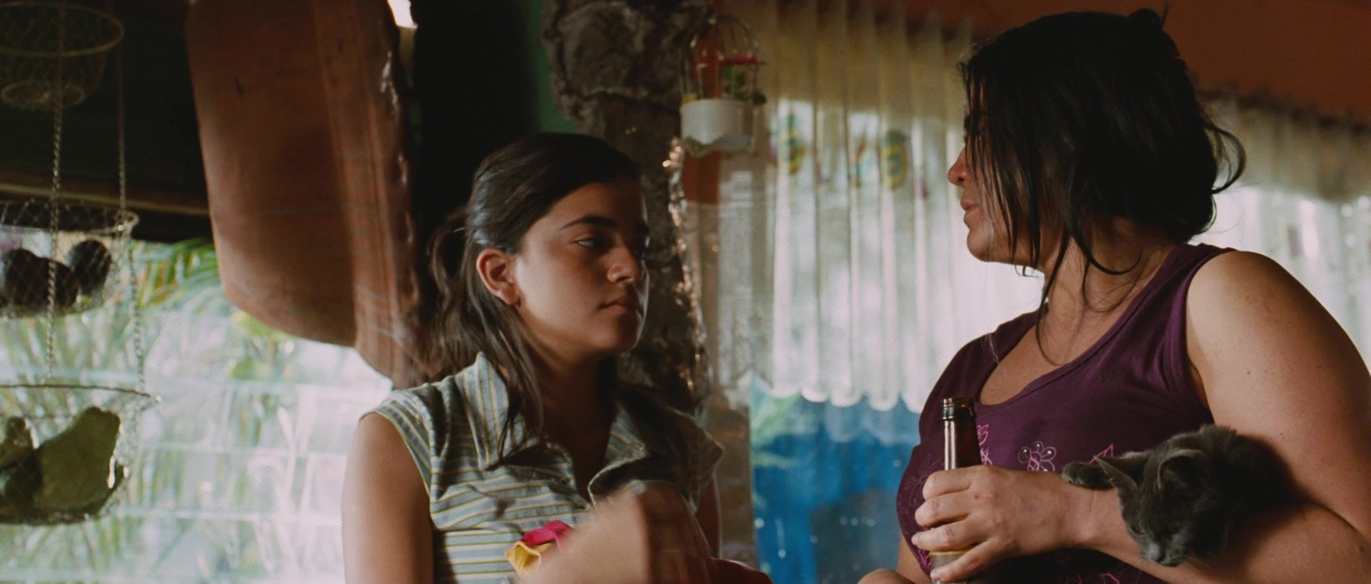 Sin nombre (2009), wide, 2.35:1 — film still