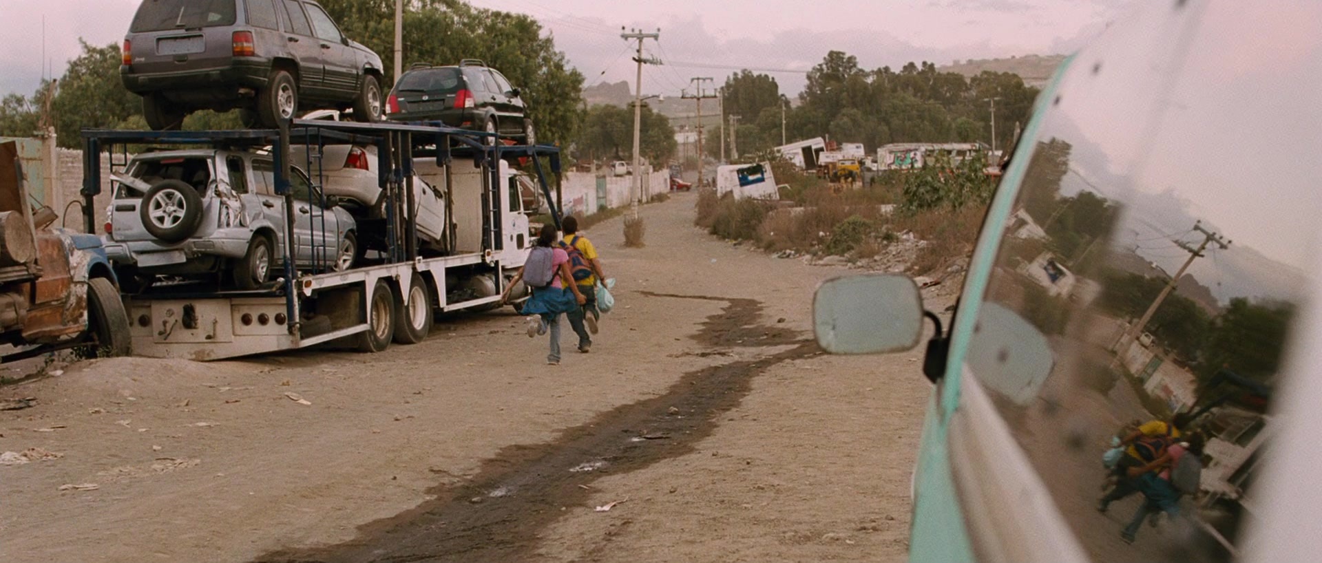 Sin nombre (2009), wide, 2.35:1 — film still