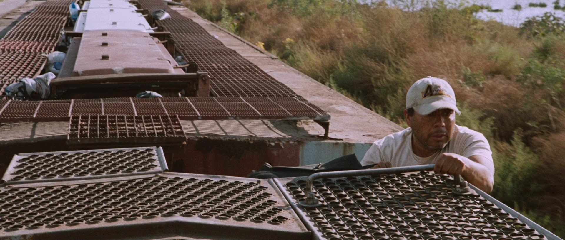Sin nombre (2009), unknown, 2.35:1 — film still