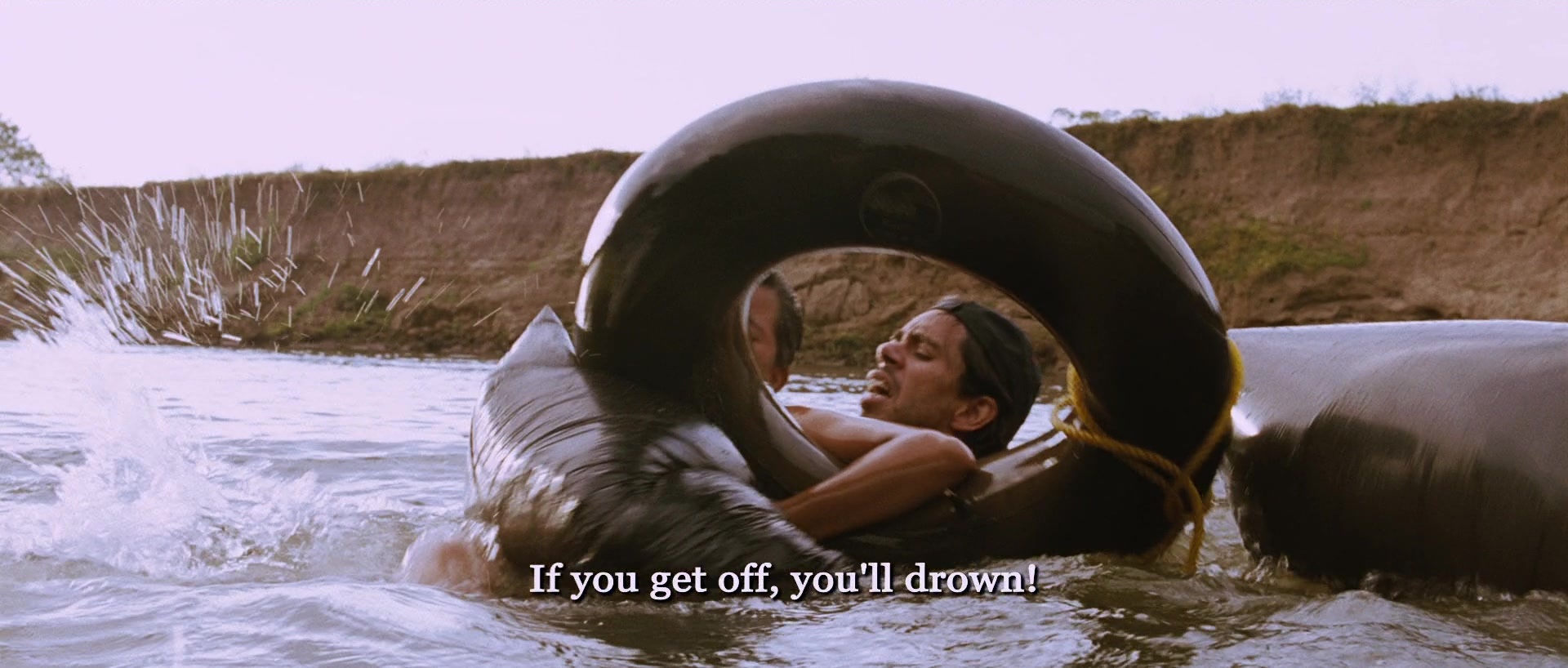 Sin nombre (2009), wide, 2.35:1 — film still