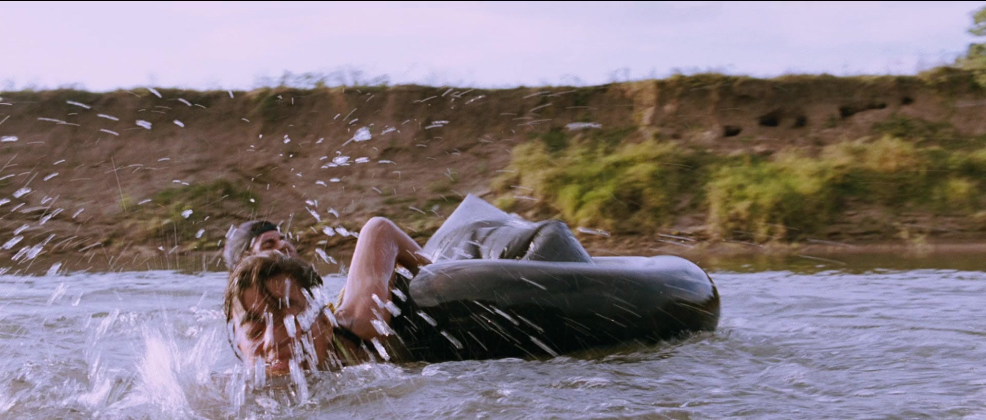 Sin nombre (2009), wide, 2.35:1 — film still