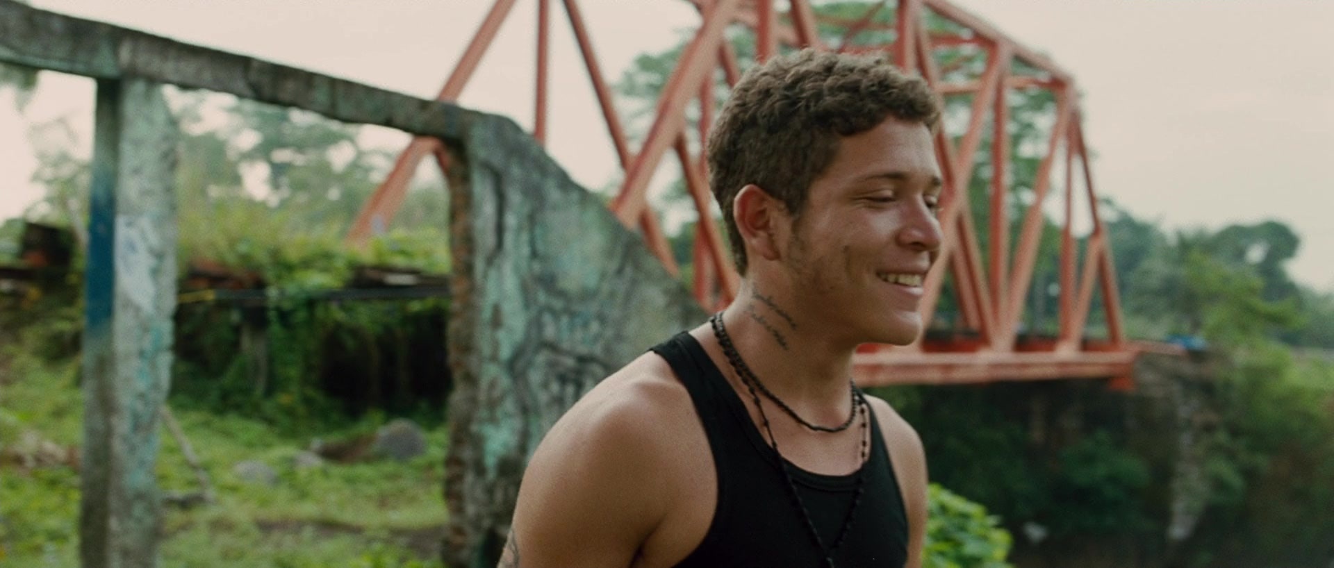 Sin nombre (2009), wide, 2.35:1 — film still