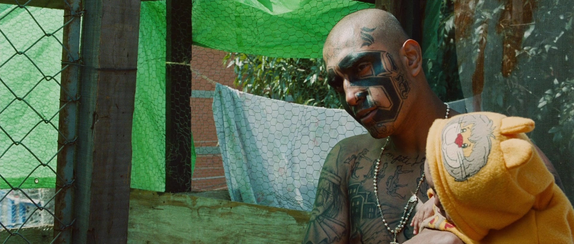 Sin nombre (2009), wide, 2.35:1 — film still