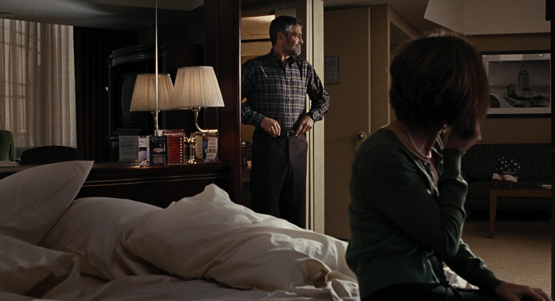 Burn After Reading (2008), wide, 1.85:1 — film still