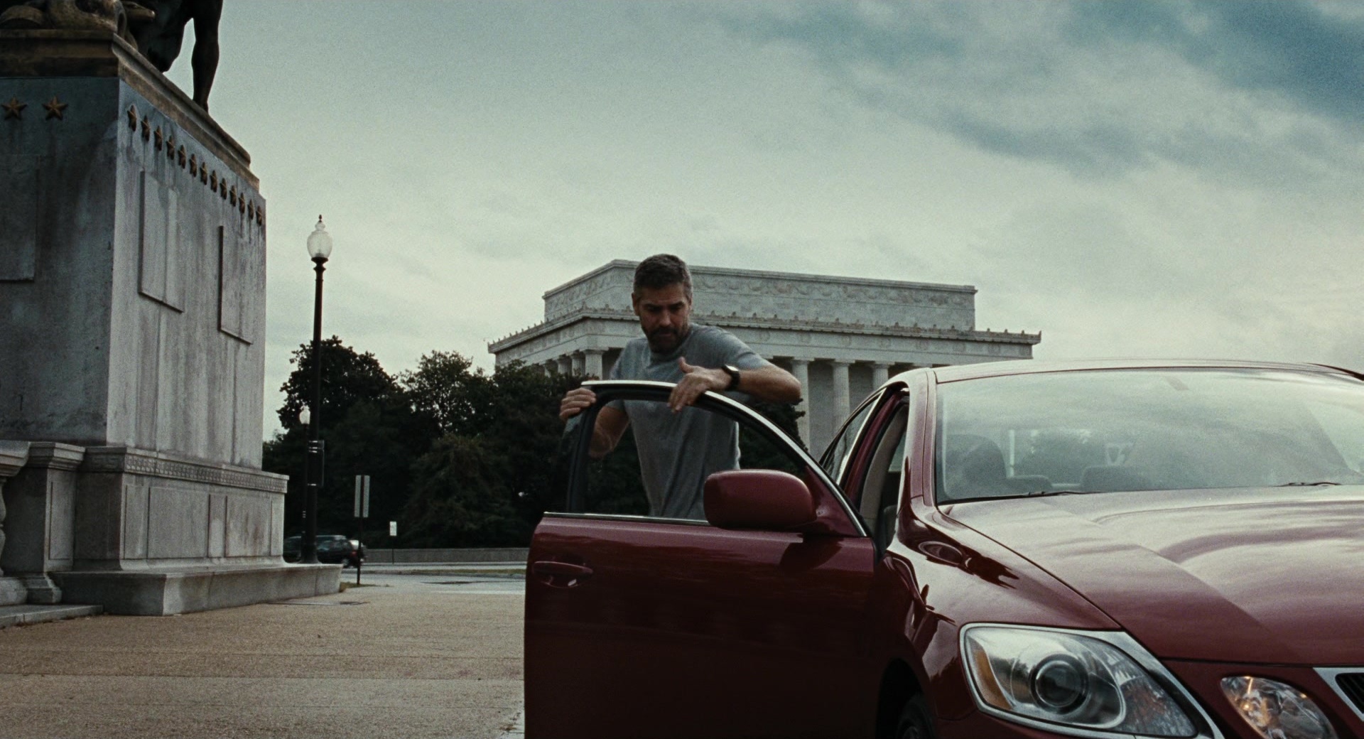 Burn After Reading (2008), wide, 1.85:1 — film still