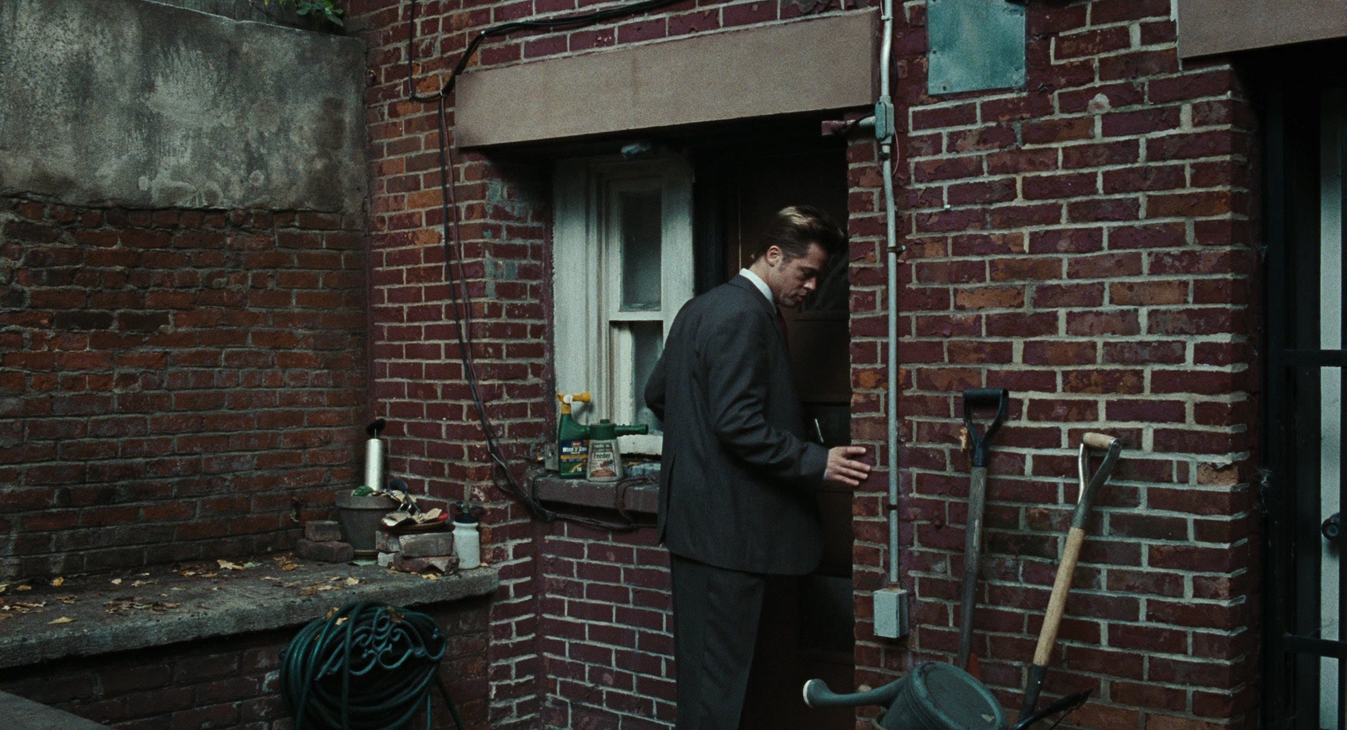 Burn After Reading (2008), wide, 1.85:1 — film still