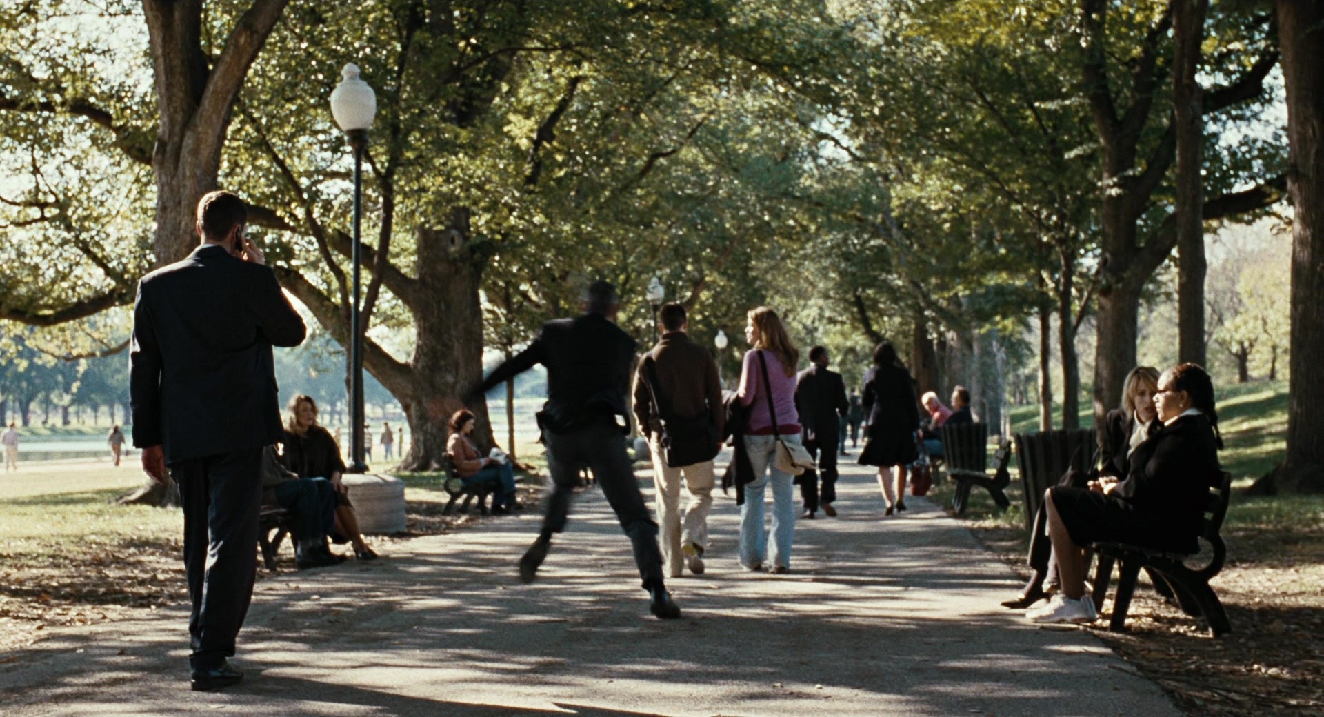 Burn After Reading (2008), wide, 1.85:1 — film still