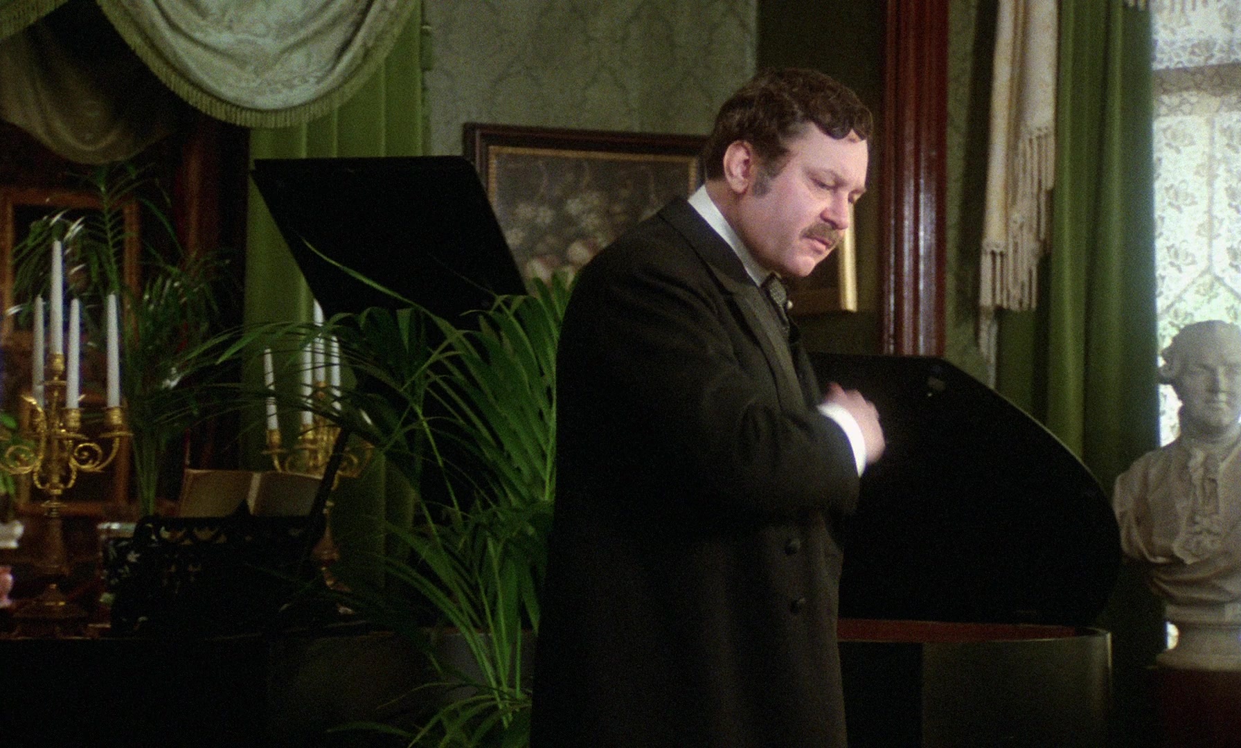 Fanny och Alexander (1982), wide, 1.66:1 — film still