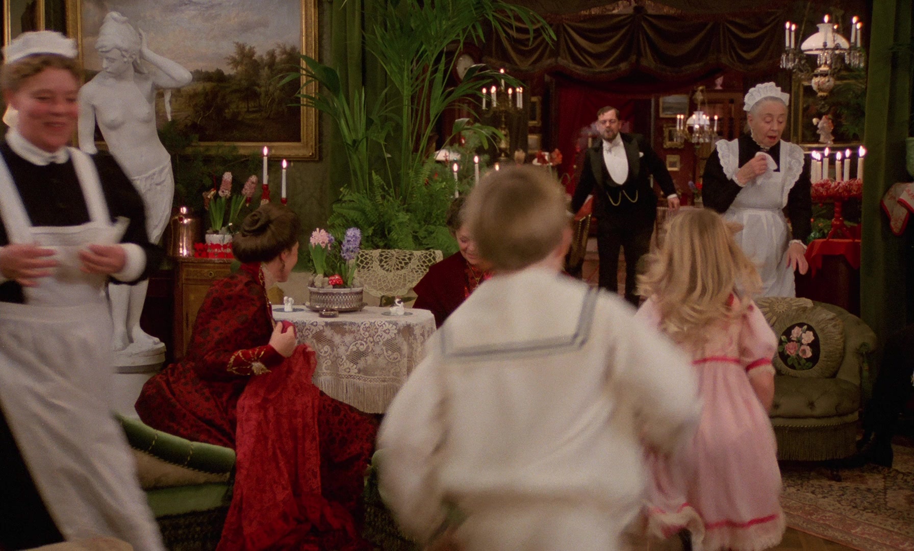Fanny och Alexander (1982), wide, 1.66:1 — film still