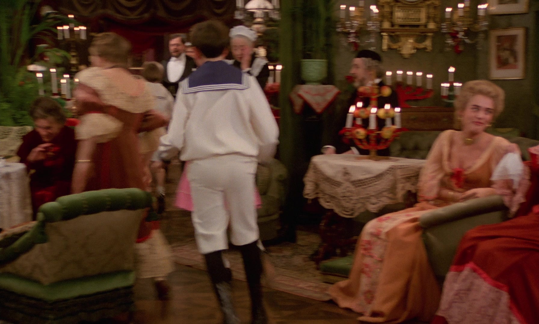 Fanny och Alexander (1982), wide, 1.66:1 — film still