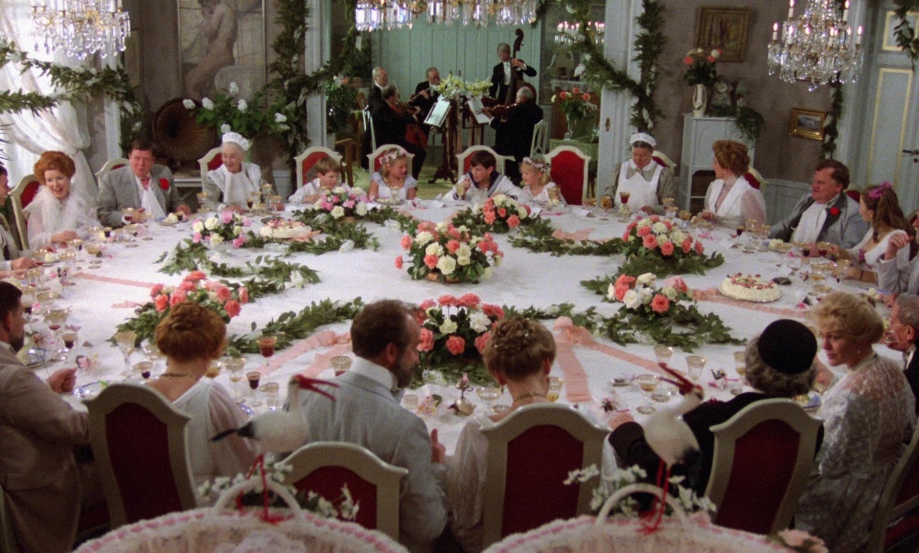 Fanny och Alexander (1982), wide, 1.66:1 — film still