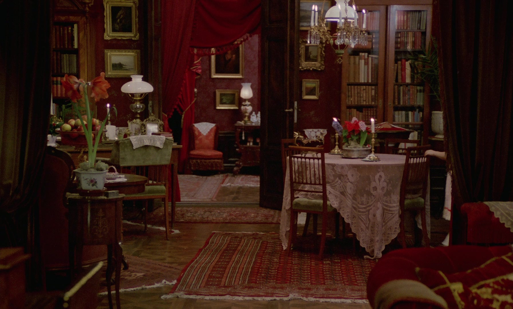 Fanny och Alexander (1982), medium, 1.66:1 — film still
